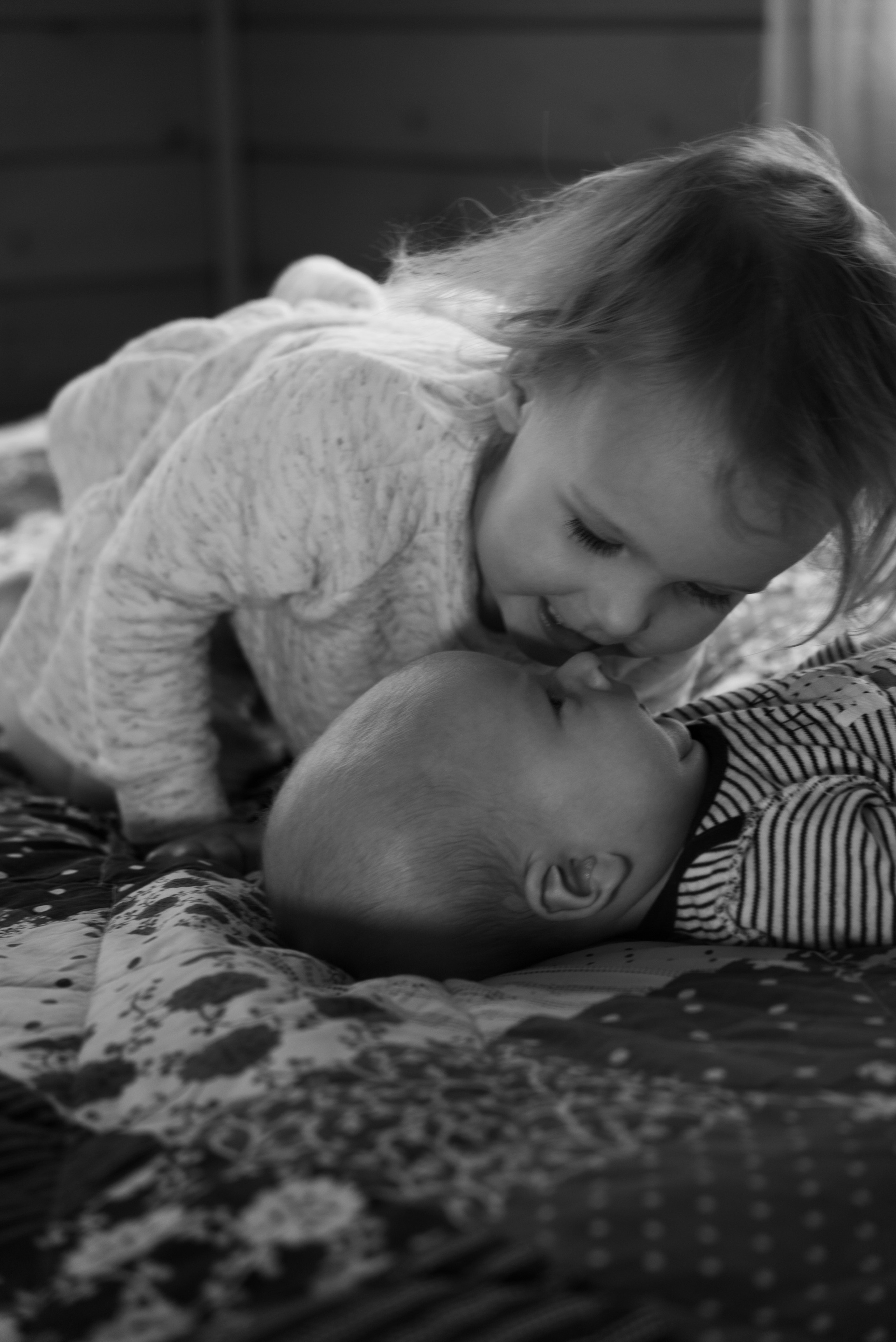 Домашняя фотосессия с двумя детьми. Видеограф Осинина Татьяна — видеосъемка в Москве