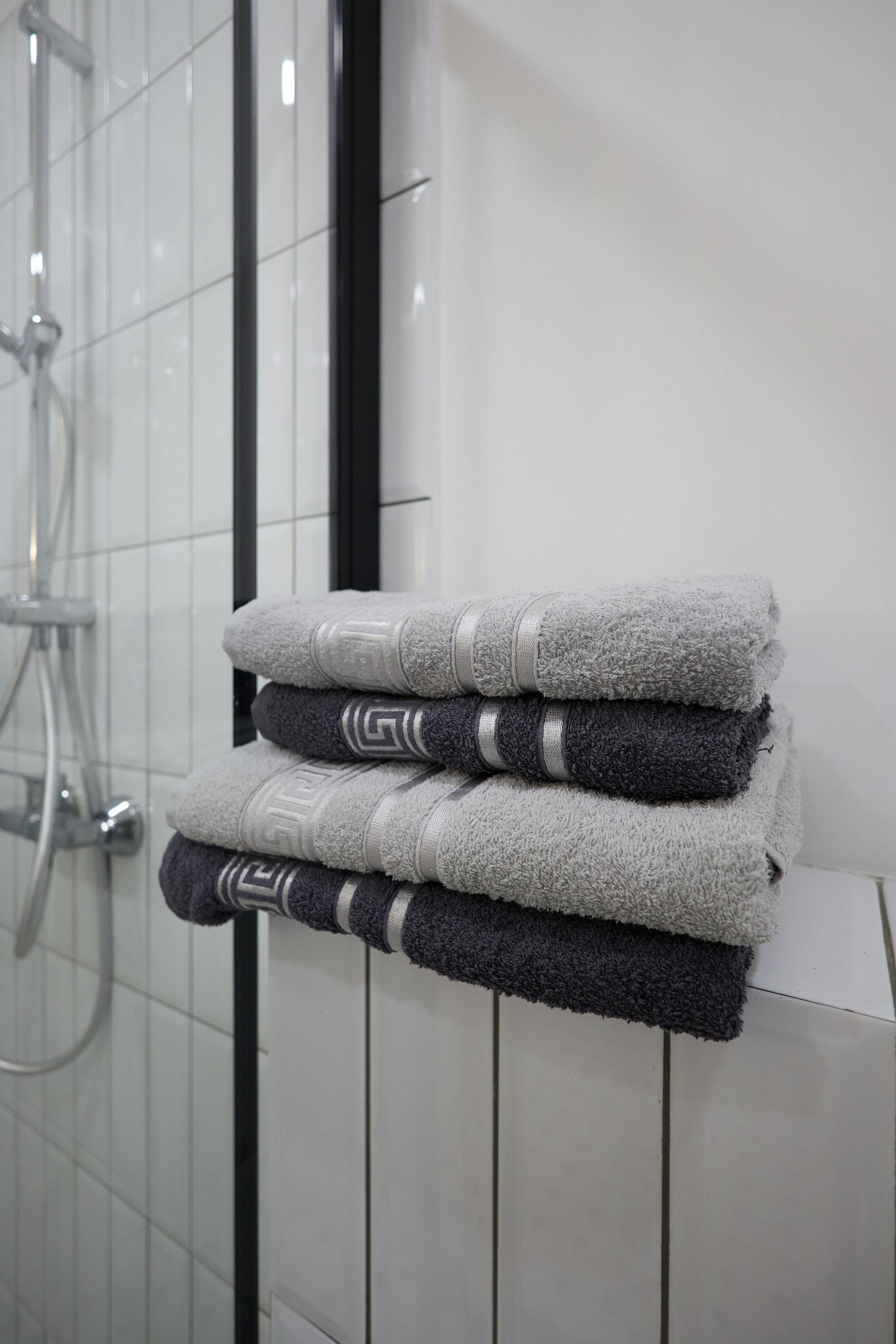 Интерьерная съемка отеля. Фэшн-фотография и портреты в Владивостоке. Превращаю съёмку в повествование — создаю образы с сюжетом, которые остаются в памяти