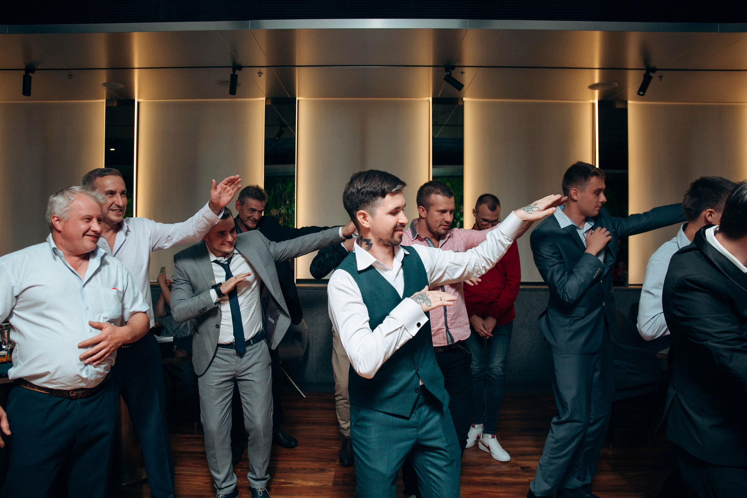 Неоновая свадьба. Свадебный фотограф в Санкт-Петербурге Вика Стукачева