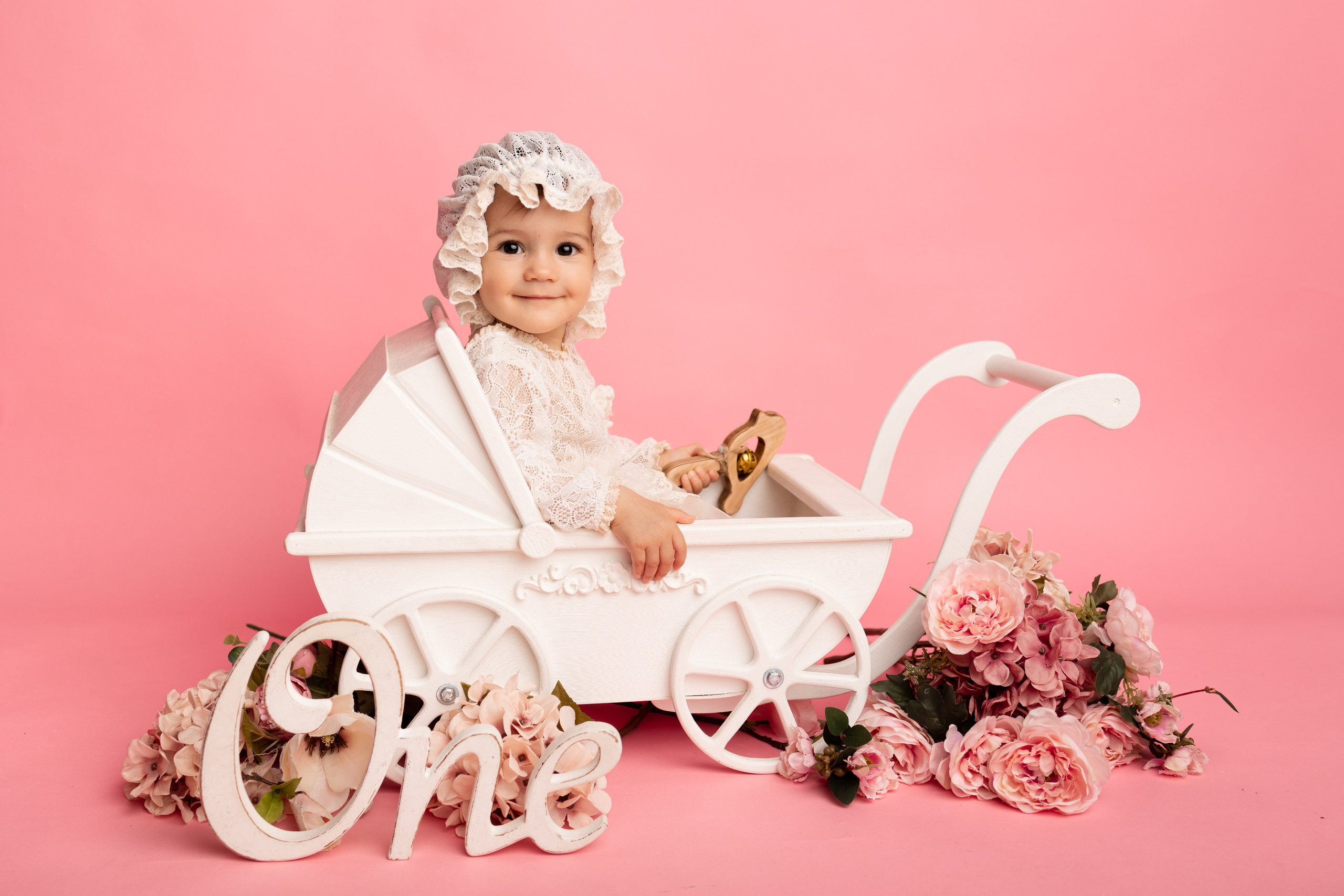 От 9 месяцев  - Фотограф новорожденных: магия детства в каждом снимке. Фотограф новорожденных: волшебные моменты первых дней жизни