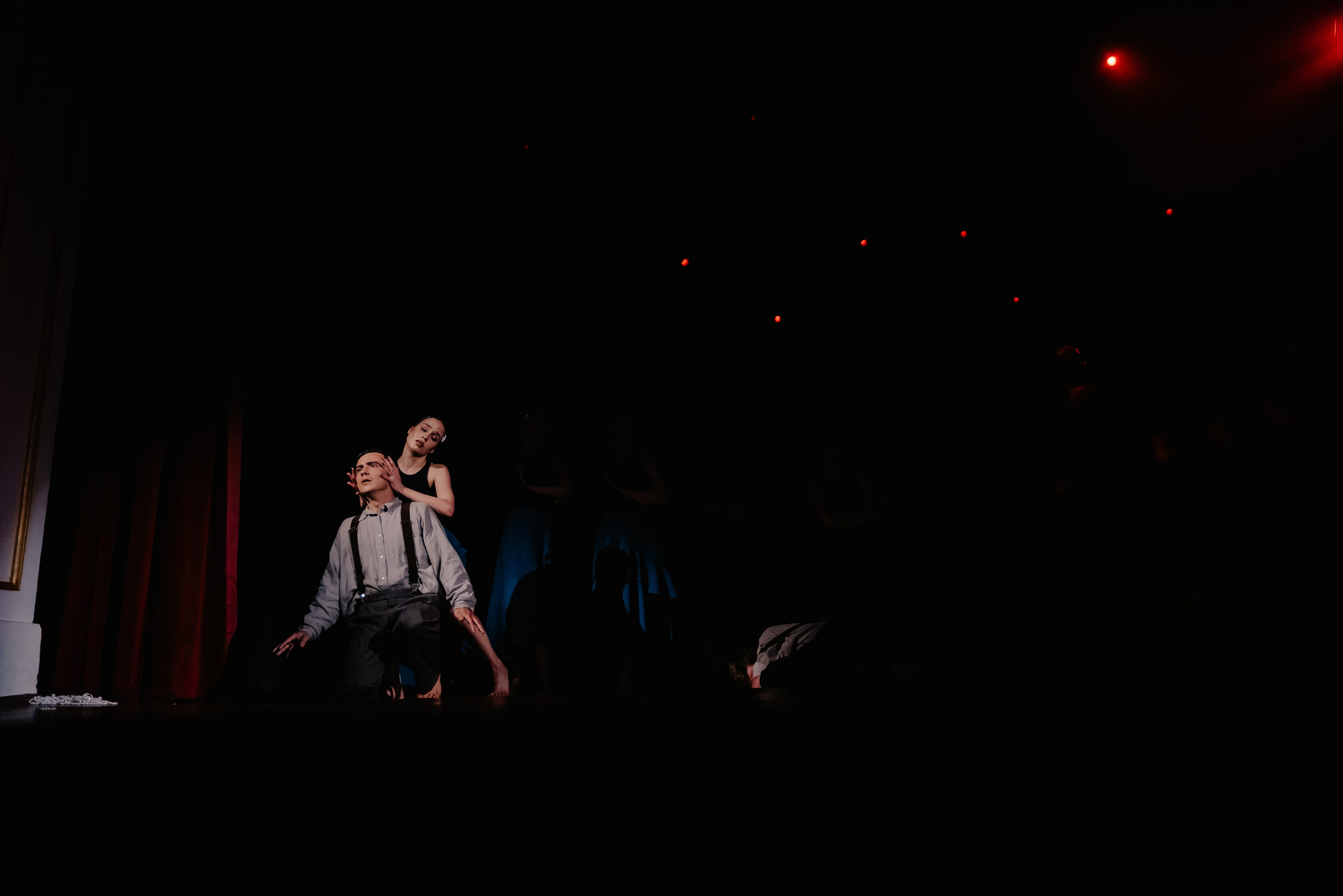 Спектакль «Песнь сирен». Главная