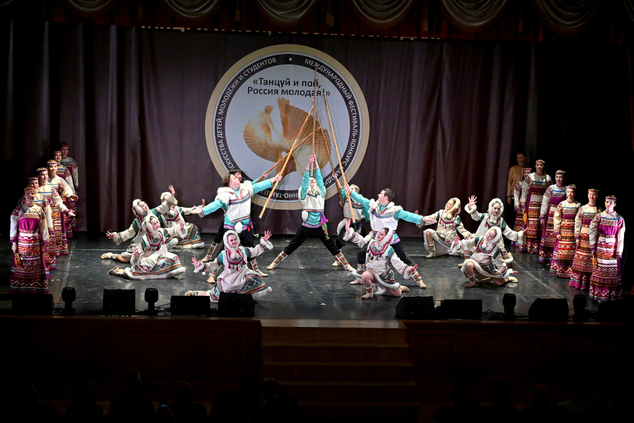 Гала-концерт. Танцуй и пой, Россия Молодая! 22.04.2024. Профессиональный фотограф в Москве Алёна Котова