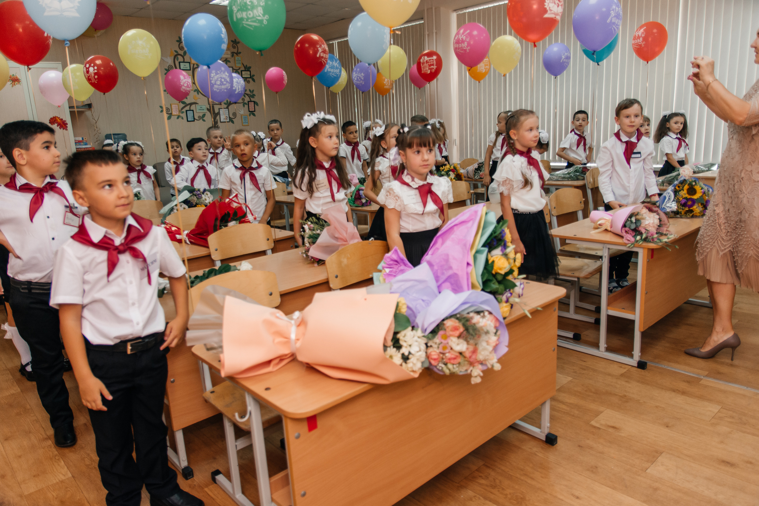 День знаний первоклашек, съемка на 1 сентября. Семейный и детский фотограф Кущ Наташа