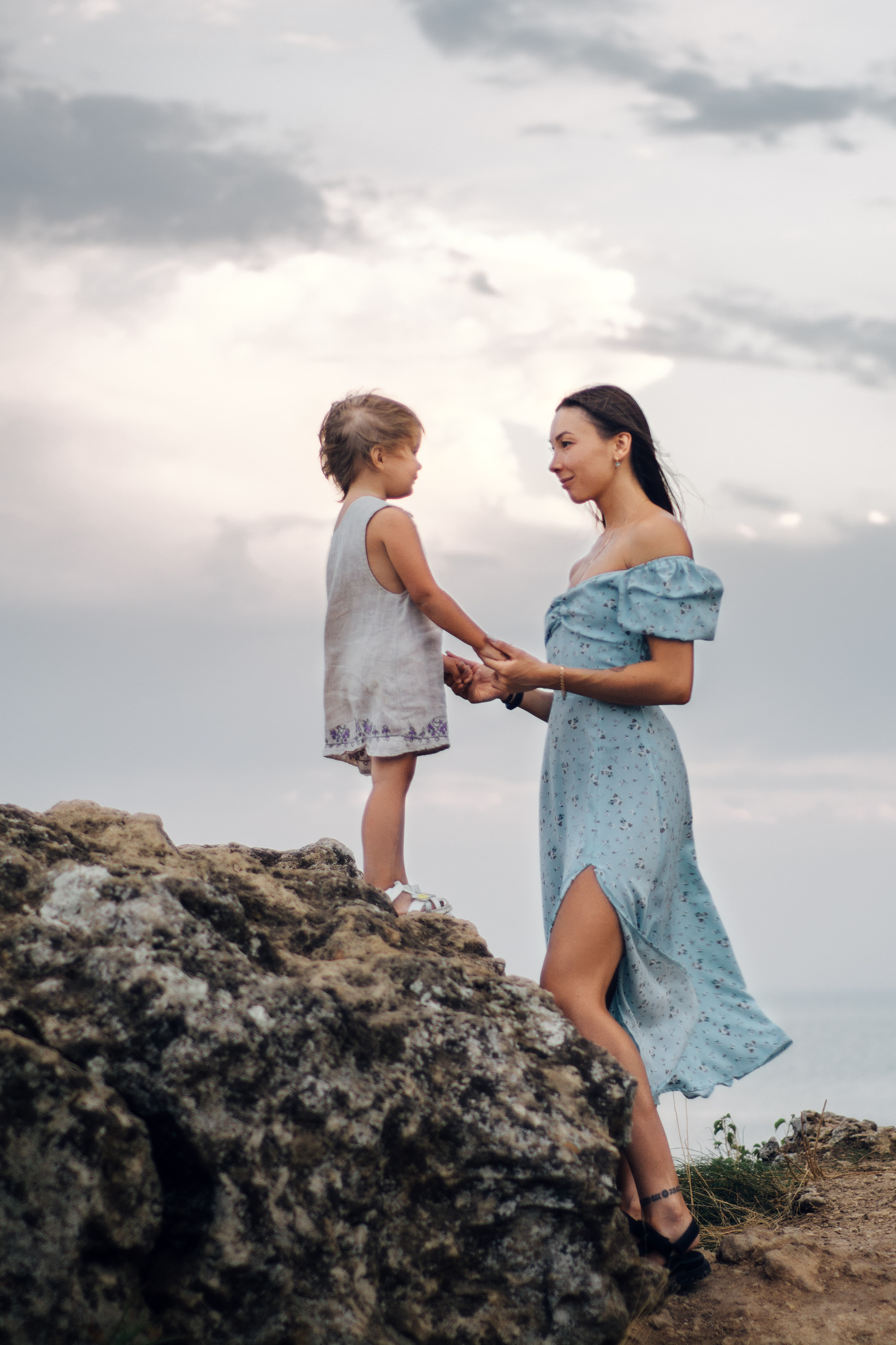 Фотосессия в Мержаново, Вика и Кира. Семейный и детский фотограф Кущ Наташа