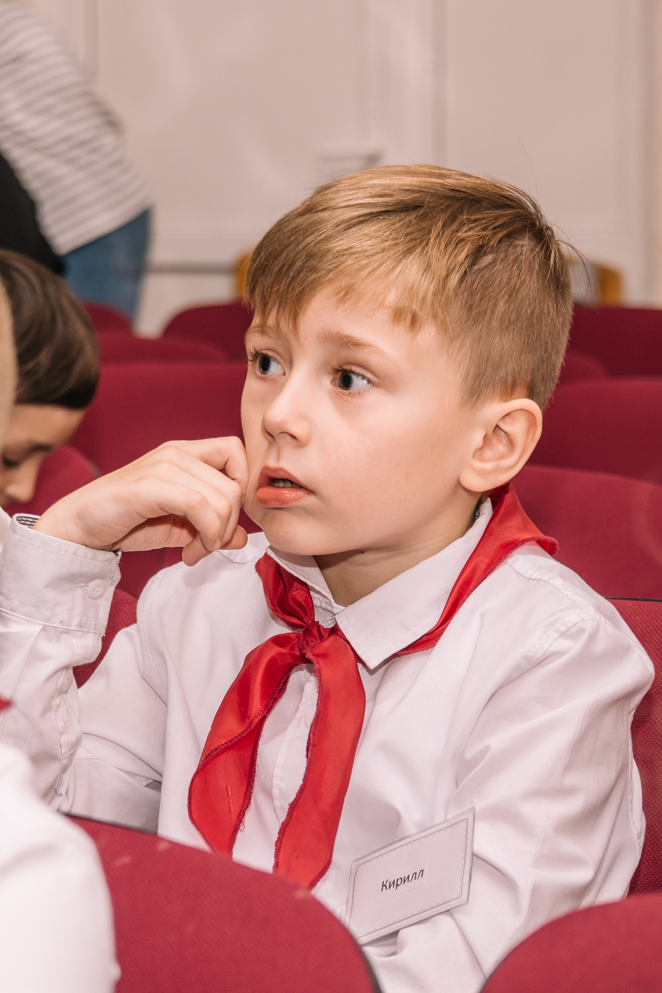 Посвящение в гимназисты, репортаж школьного праздника. Семейный и детский фотограф Кущ Наташа