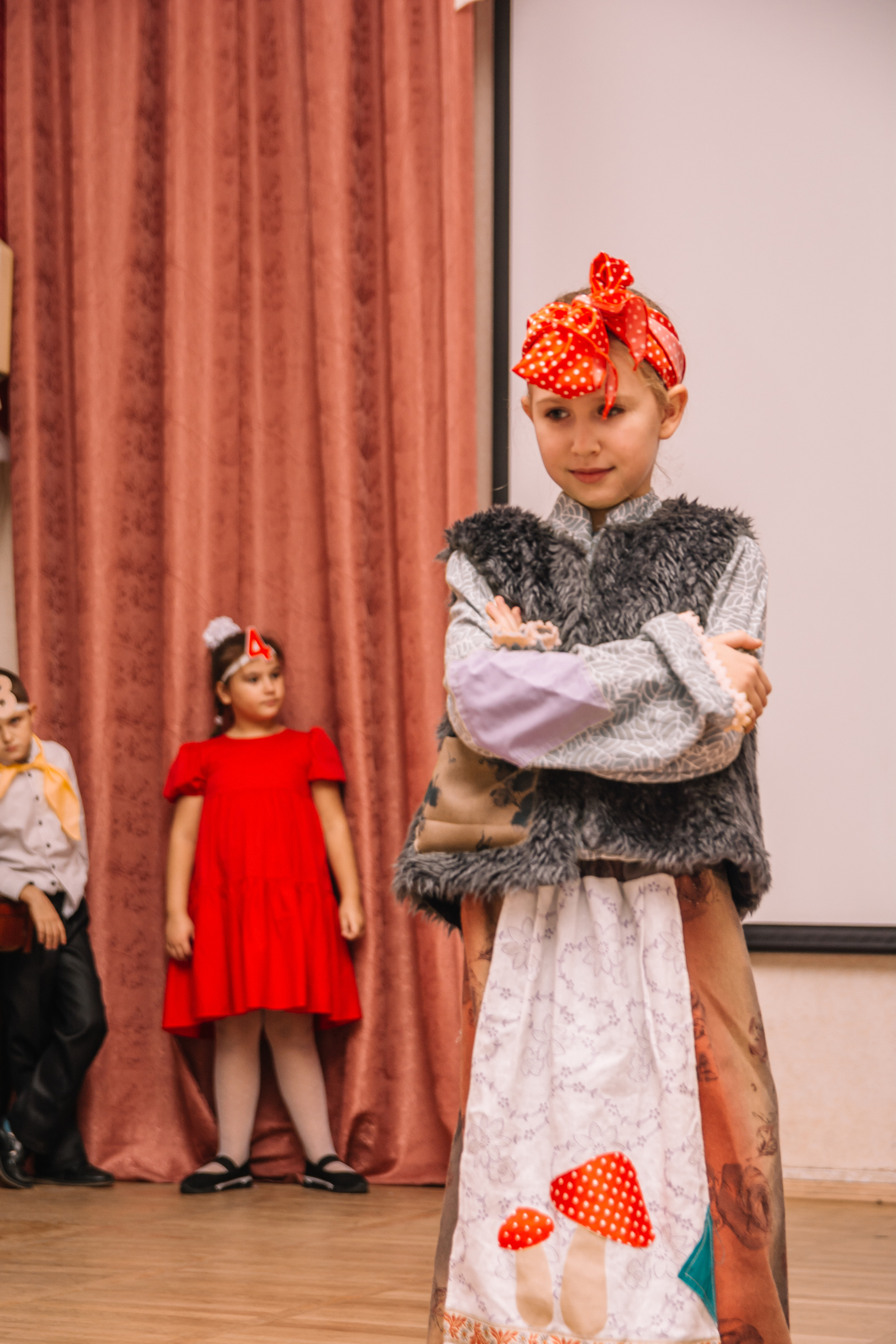 Посвящение в гимназисты, репортаж школьного праздника. Семейный и детский фотограф Кущ Наташа