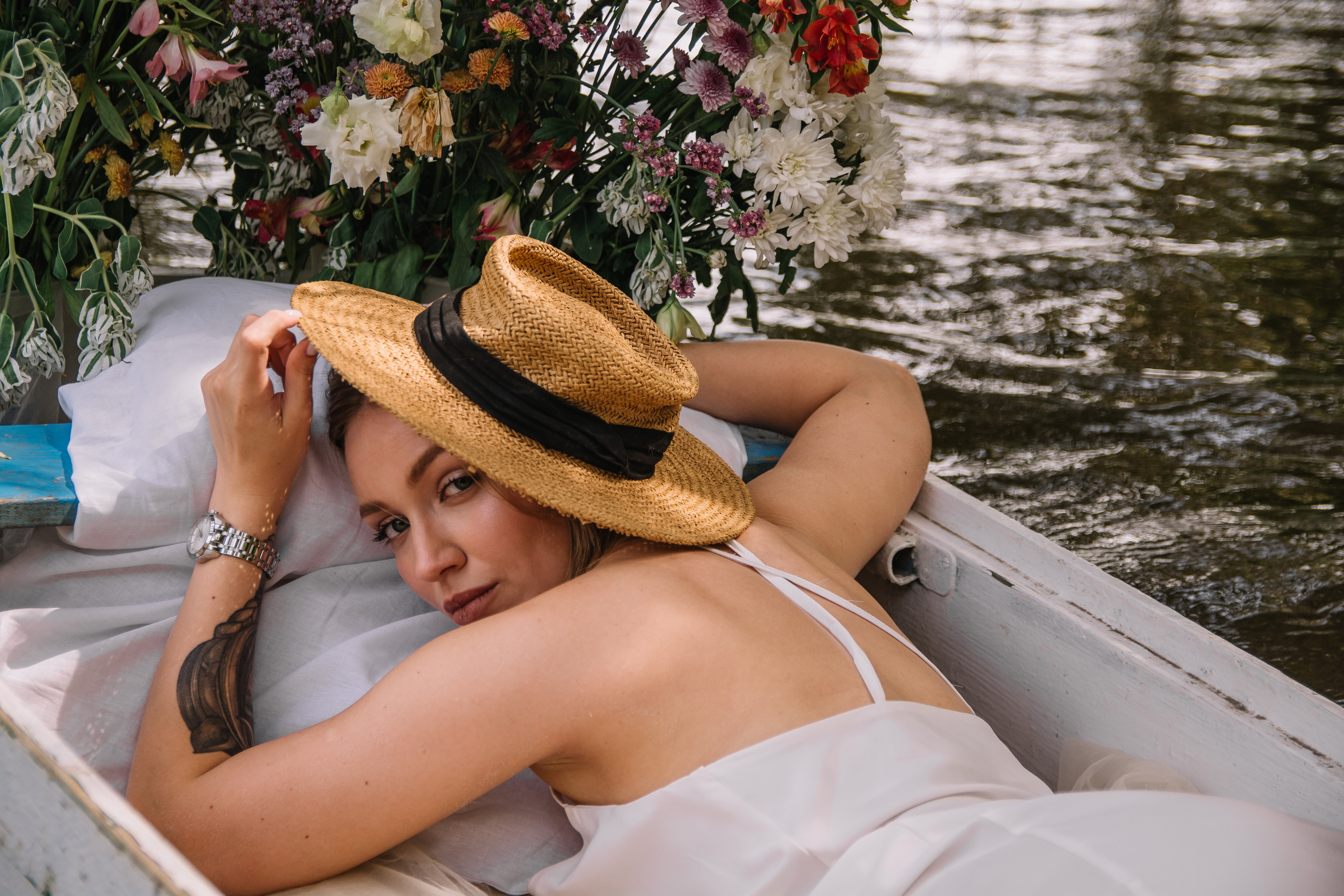 Катя и Дина, уличная фотосессия в студии. Семейный и детский фотограф Кущ Наташа