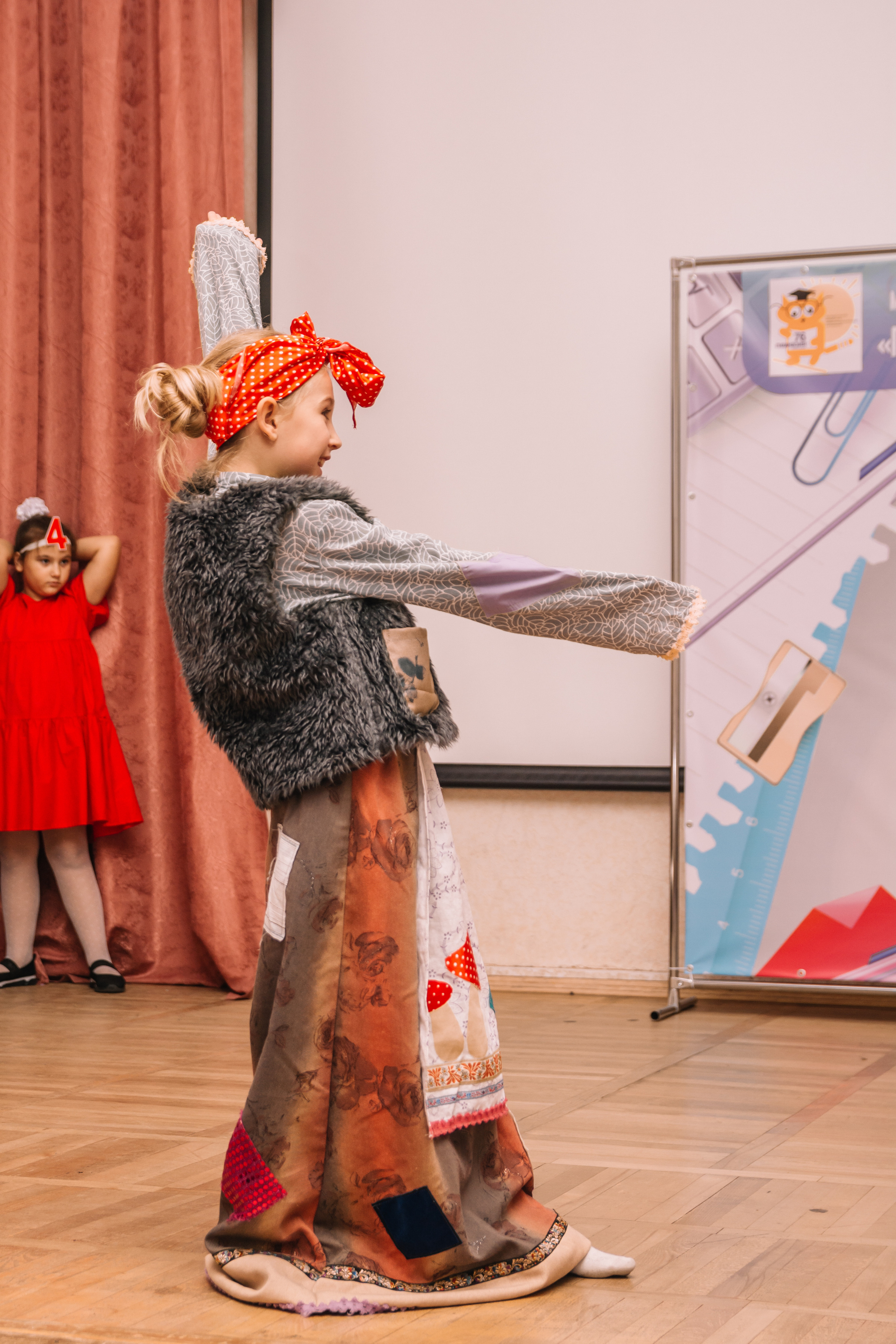 Посвящение в гимназисты, репортаж школьного праздника. Семейный и детский фотограф Кущ Наташа