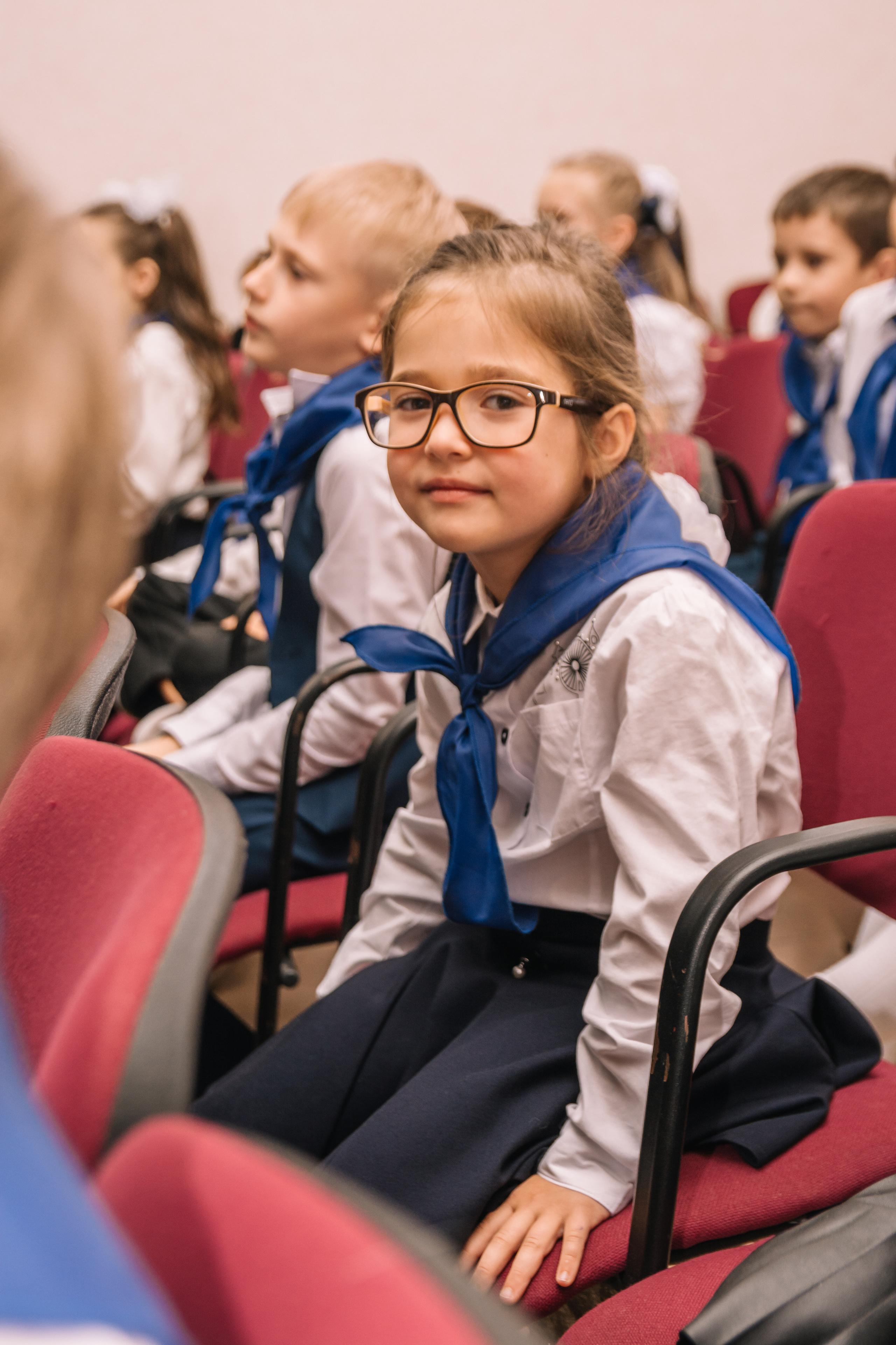 Посвящение в гимназисты, репортаж школьного праздника. Семейный и детский фотограф Кущ Наташа