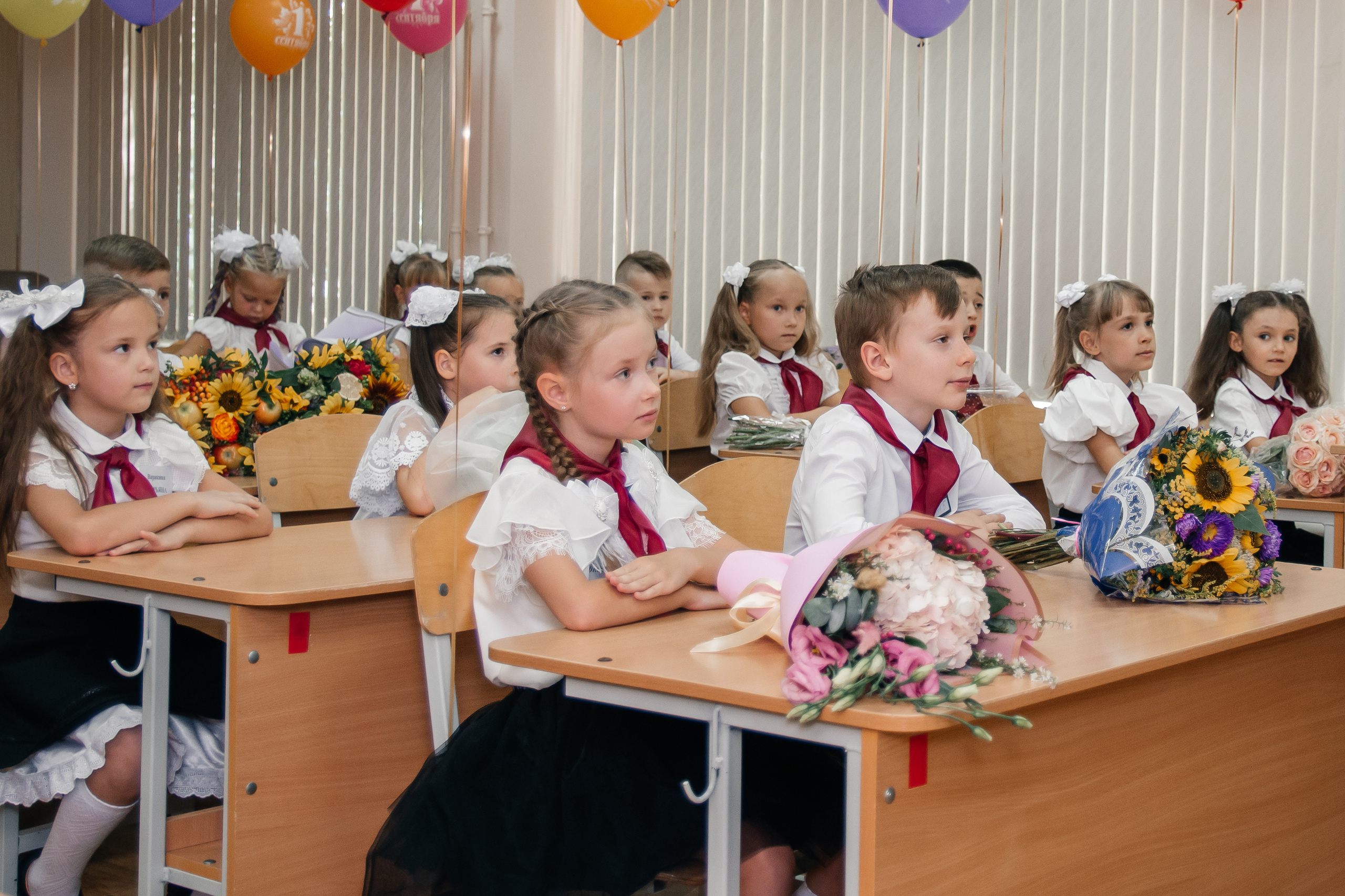 День знаний первоклашек, съемка на 1 сентября. Семейный и детский фотограф Кущ Наташа