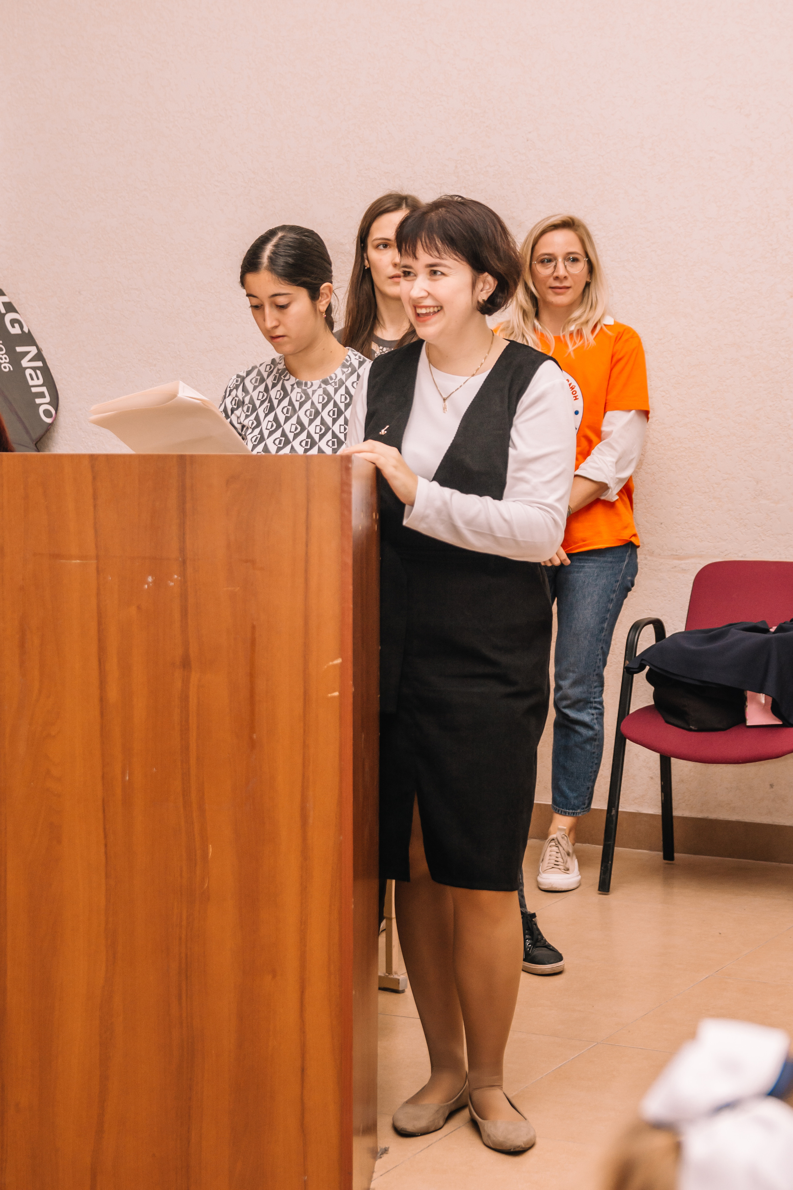 Посвящение в гимназисты, репортаж школьного праздника. Семейный и детский фотограф Кущ Наташа