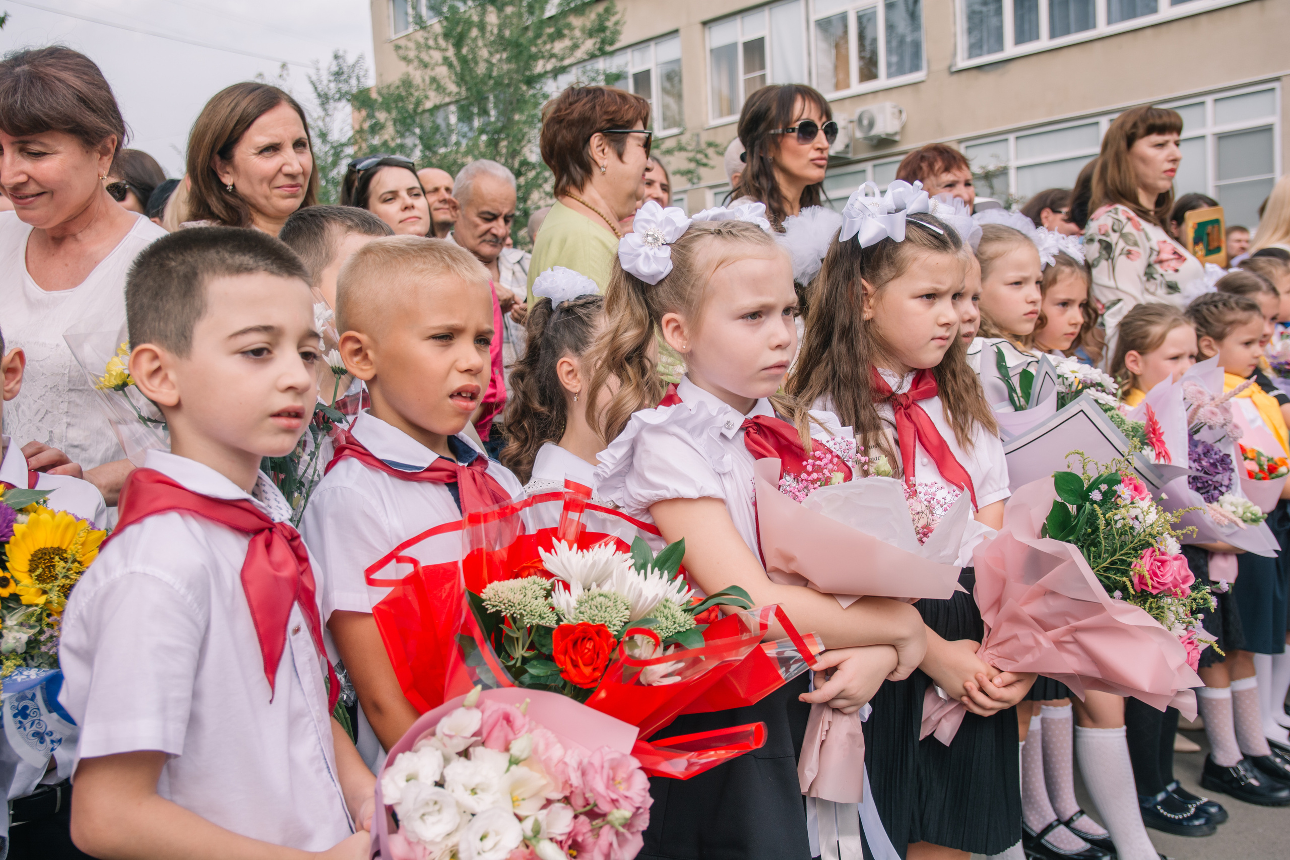 День знаний первоклашек, съемка на 1 сентября. Семейный и детский фотограф Кущ Наташа