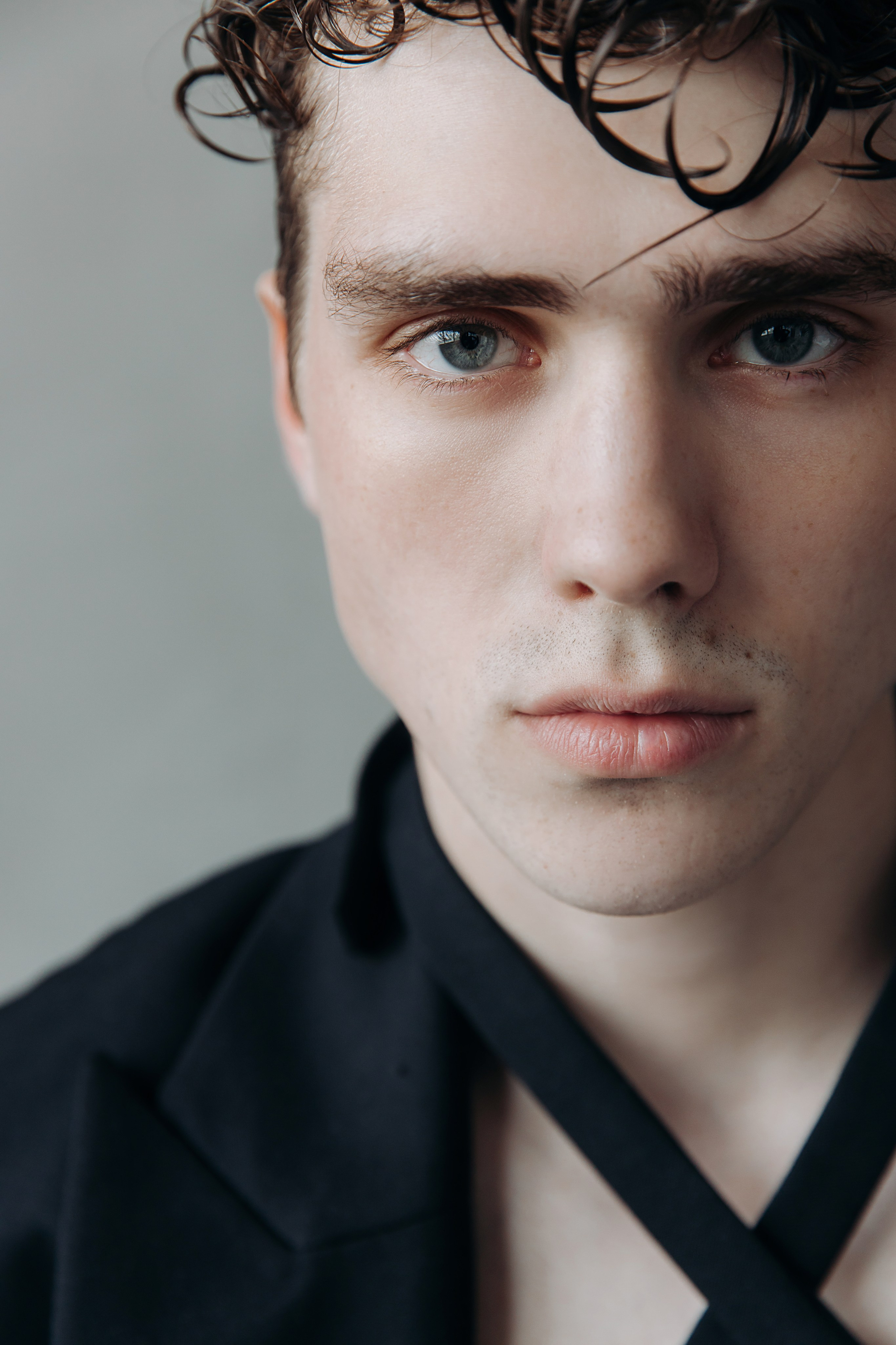 Саша. Главная