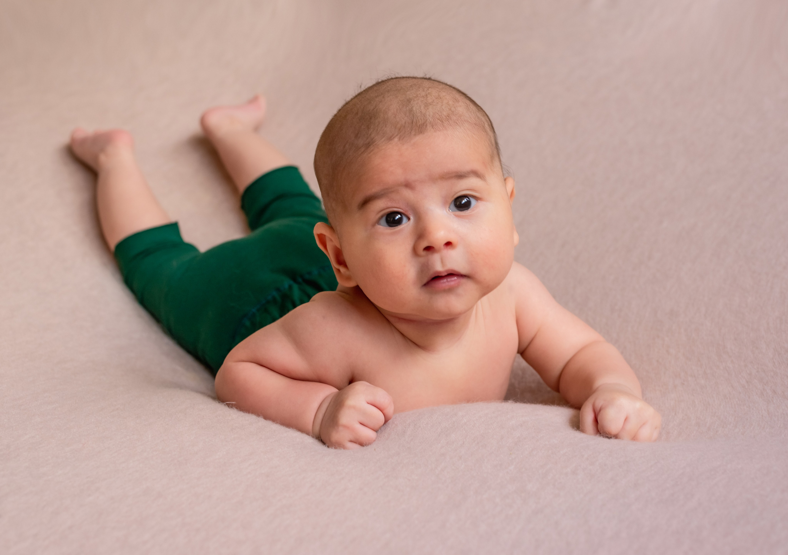 МОЙ МАЛЫШ. Фотограф новорожденных в Актобе Екатерина Узингер