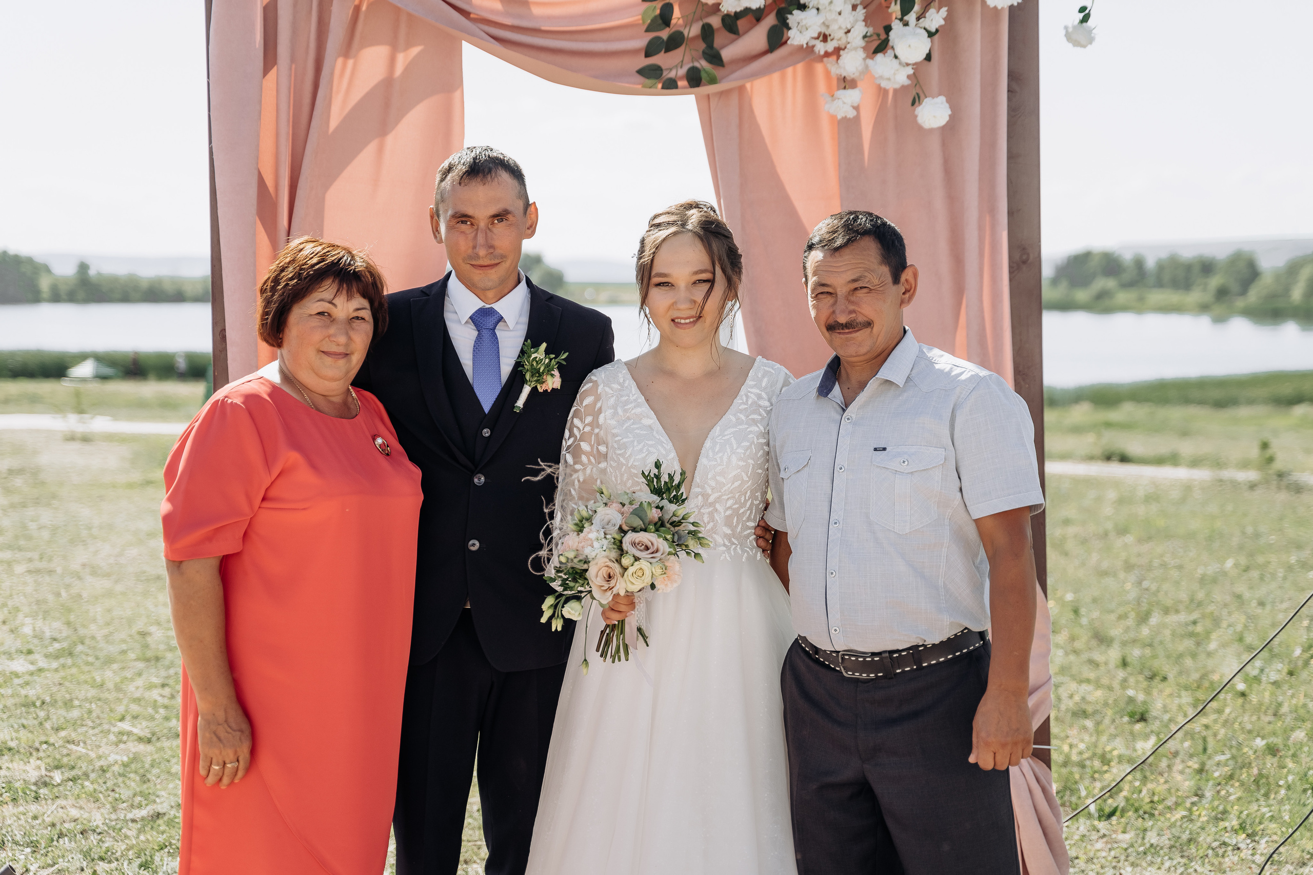 Аделина и Идель. Свадебный семейный фотограф Ксения Божко Уфа Раевка никах в Нарыстау