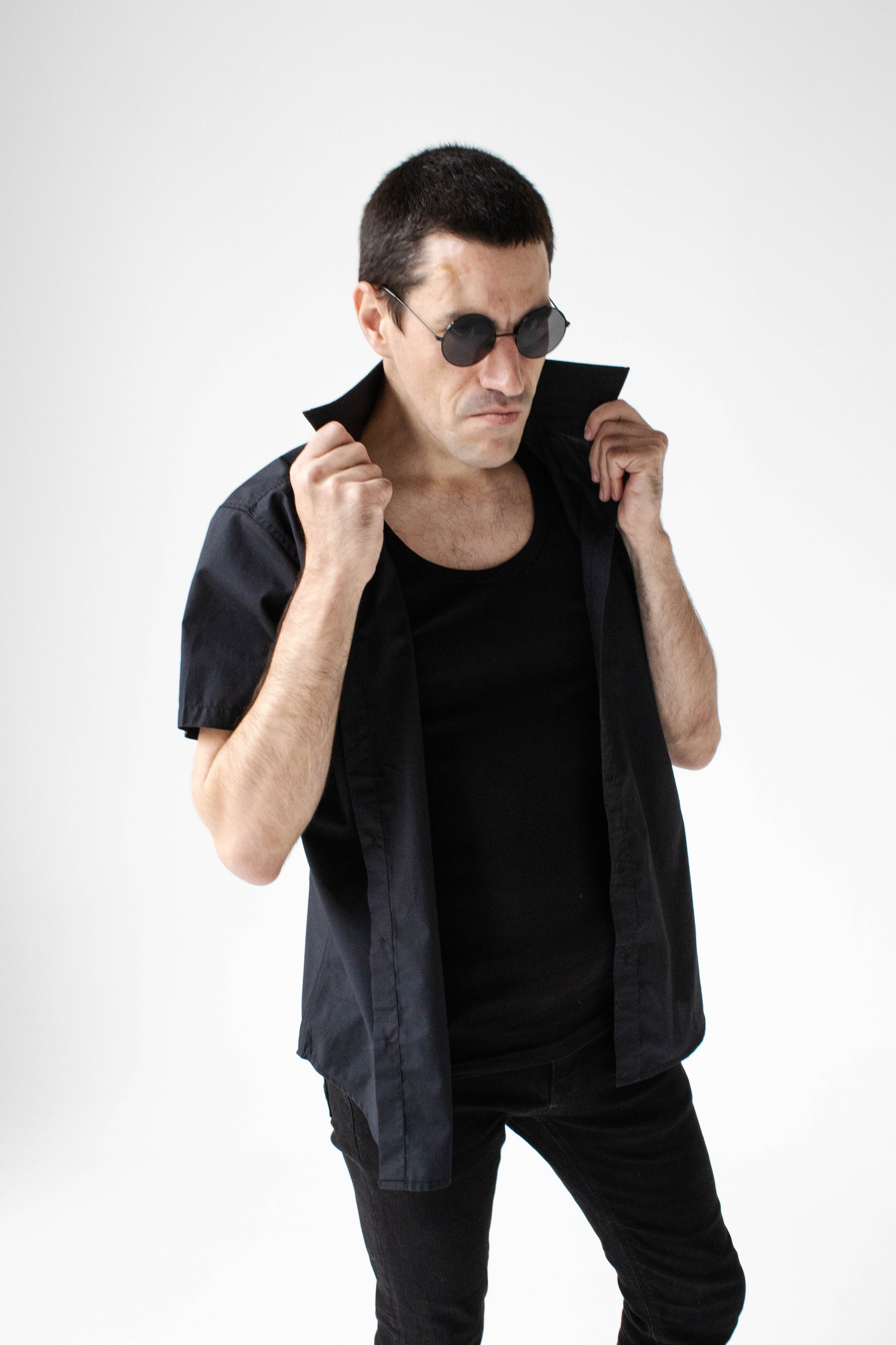 СТУДИЯ. Уличный фотограф Города N