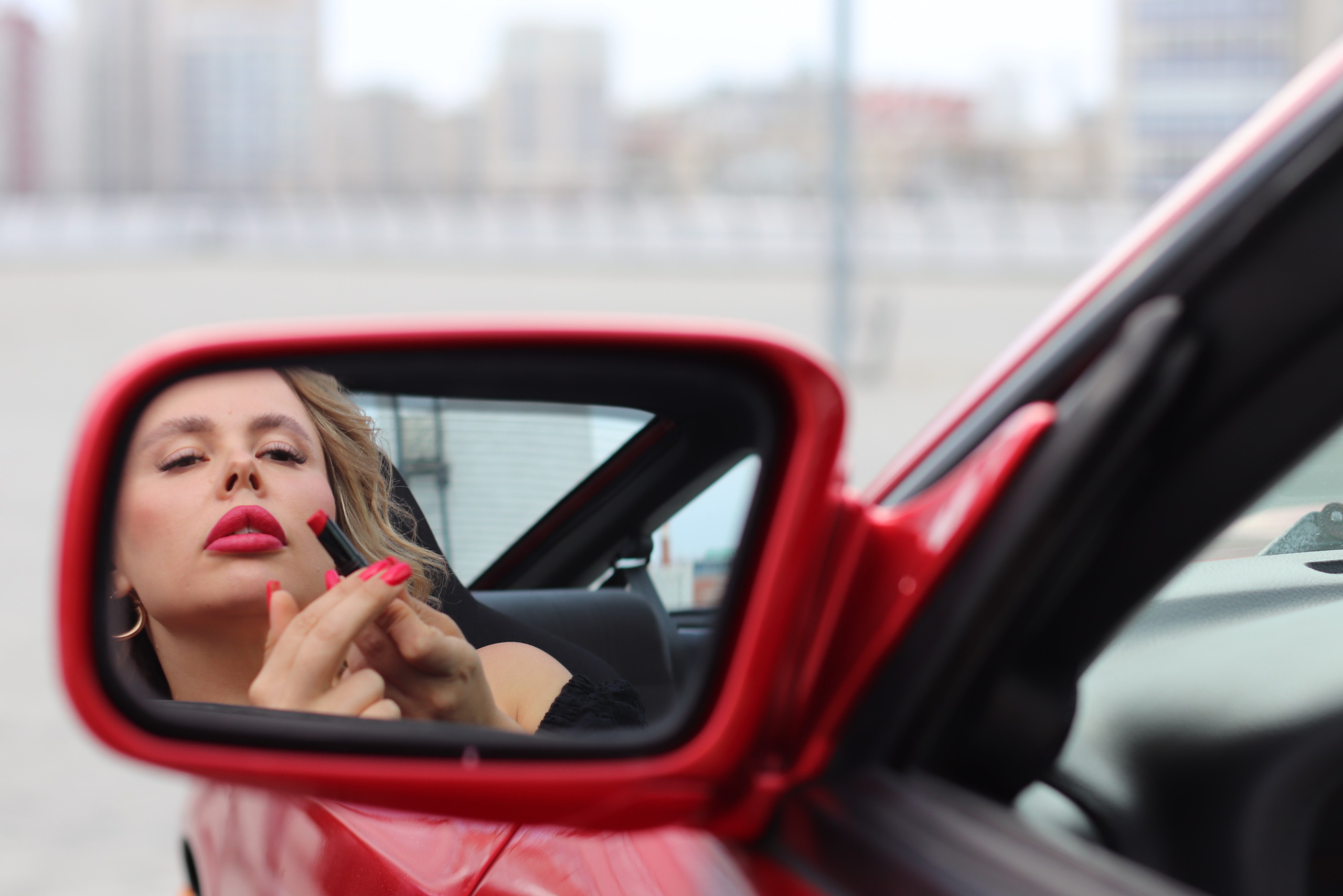 Кабриолет, фото в кабриолете, старинная машина, спортивная машина. Свадебный, семейный, женский и детский фотограф из Екатеринбурга