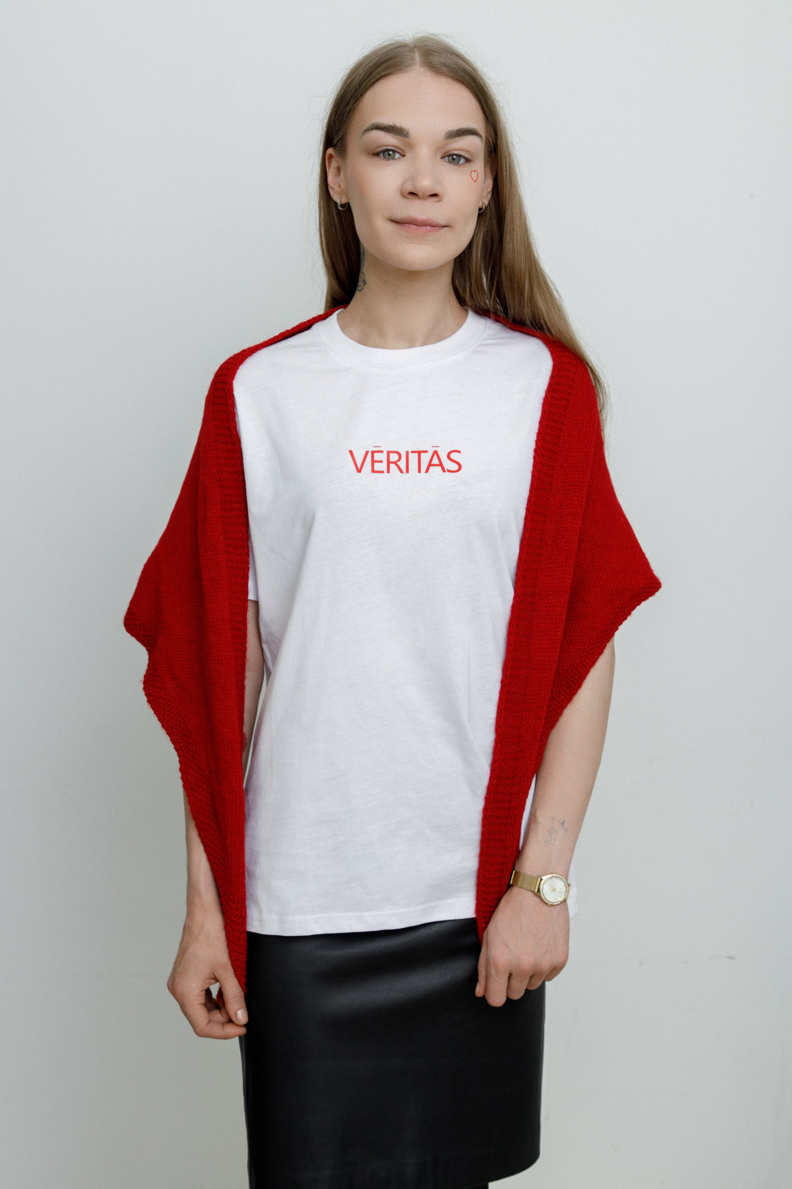 Каталог для бренда футболок. Фотограф Ксения Третьякова, Санкт-Петербург