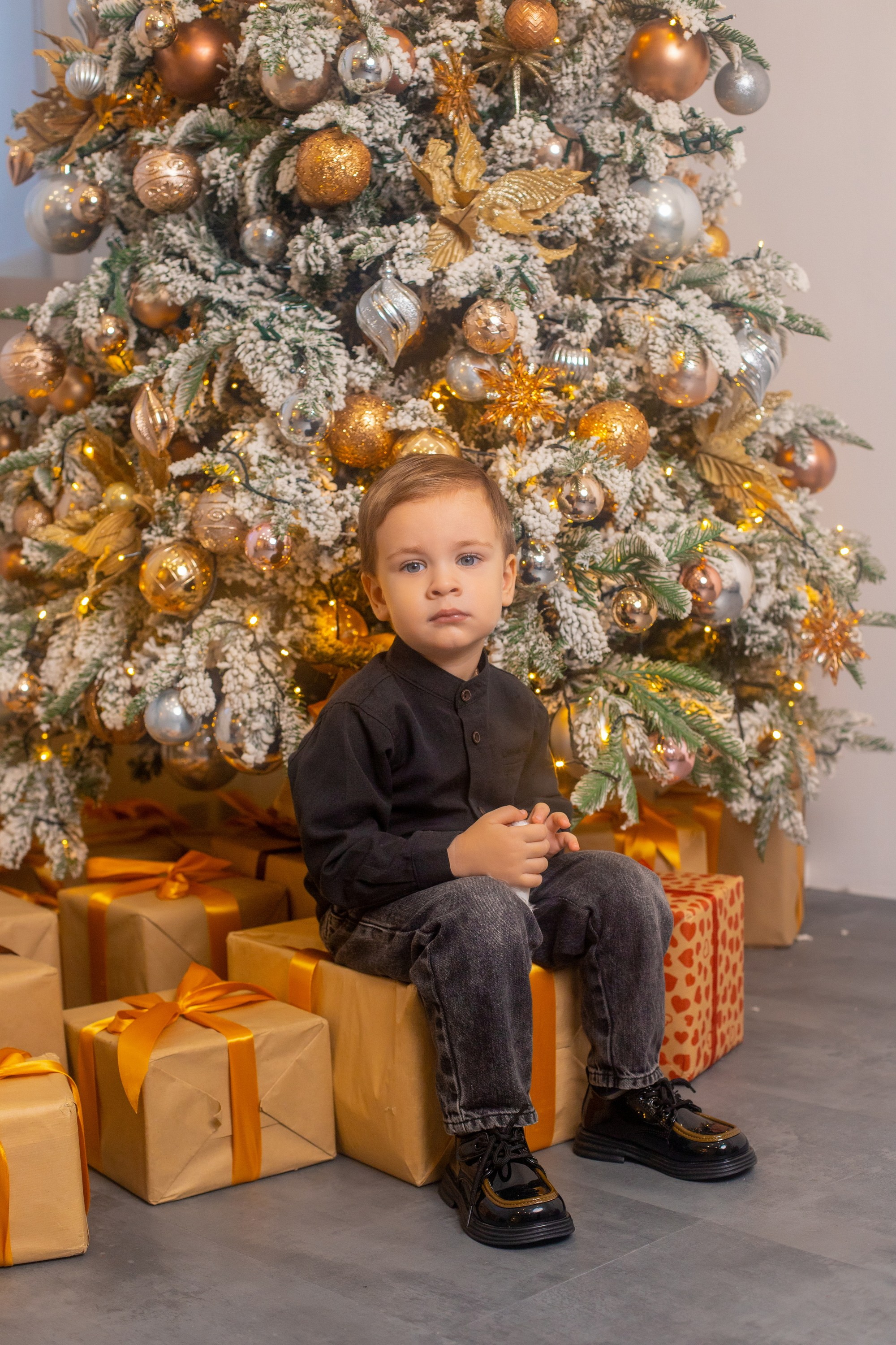 Новогодние фотосессии в Иркутске. Фотограф видеограф Иркутск фото видео студия Алексея Марамзина