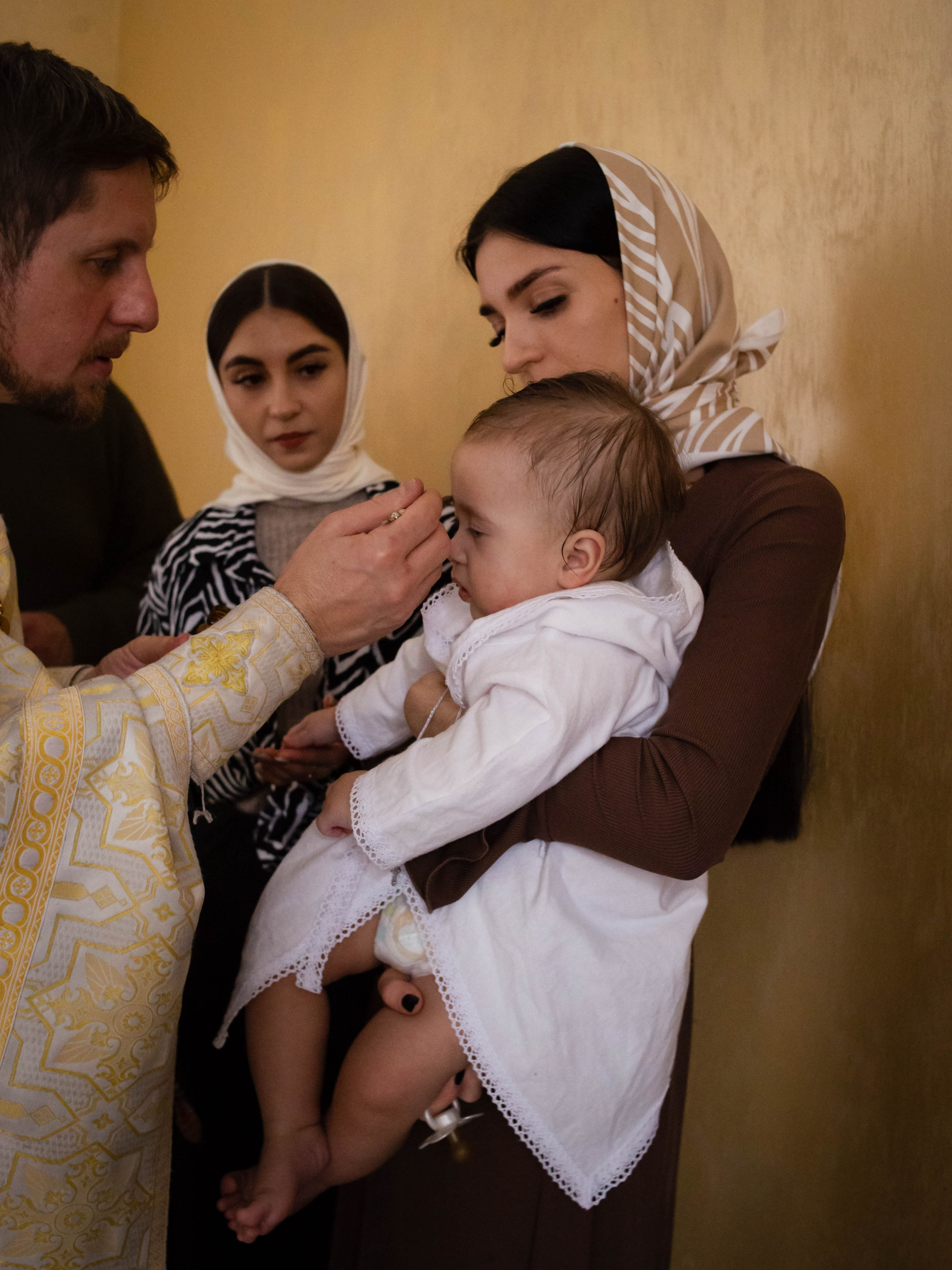 Крещение Эмира. Семейный фотограф Софи Симакова в Волгограде и Волжском