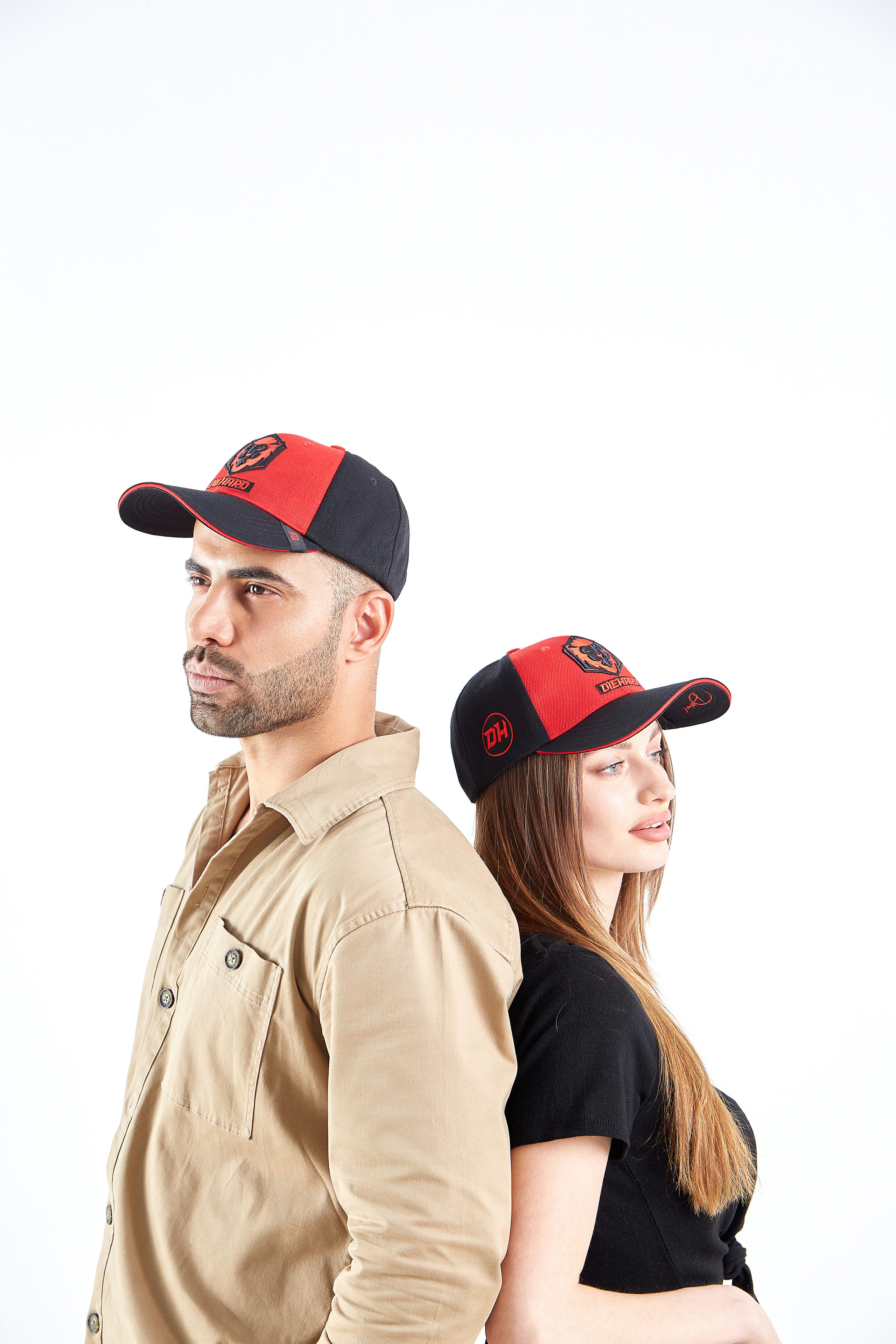 Фото кепок для маркетплейсов. Фотограф Руслан Потапов в Краснодаре