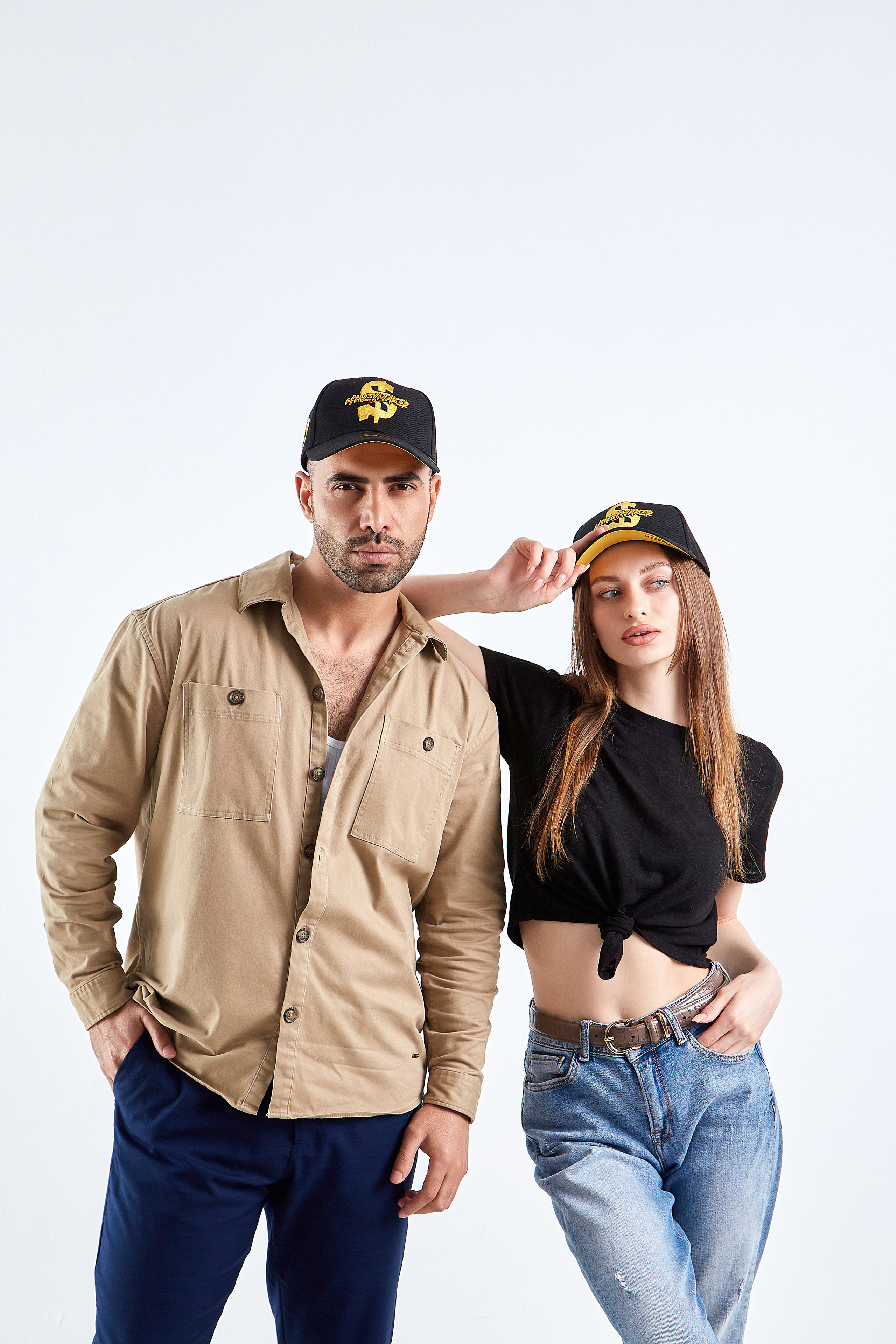 Фото кепок для маркетплейсов. Фотограф Руслан Потапов в Краснодаре