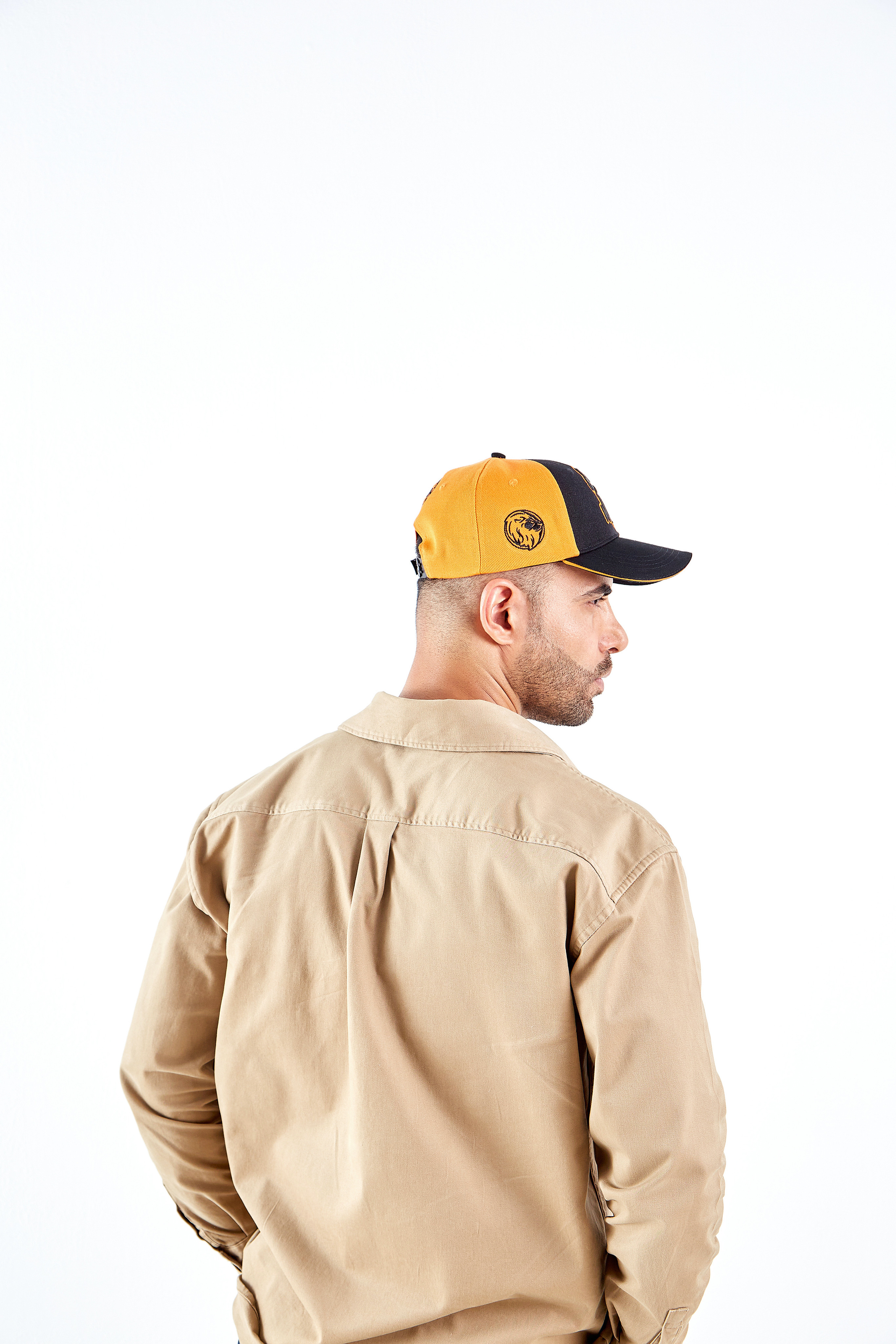 Фото кепок для маркетплейсов. Фотограф Руслан Потапов в Краснодаре