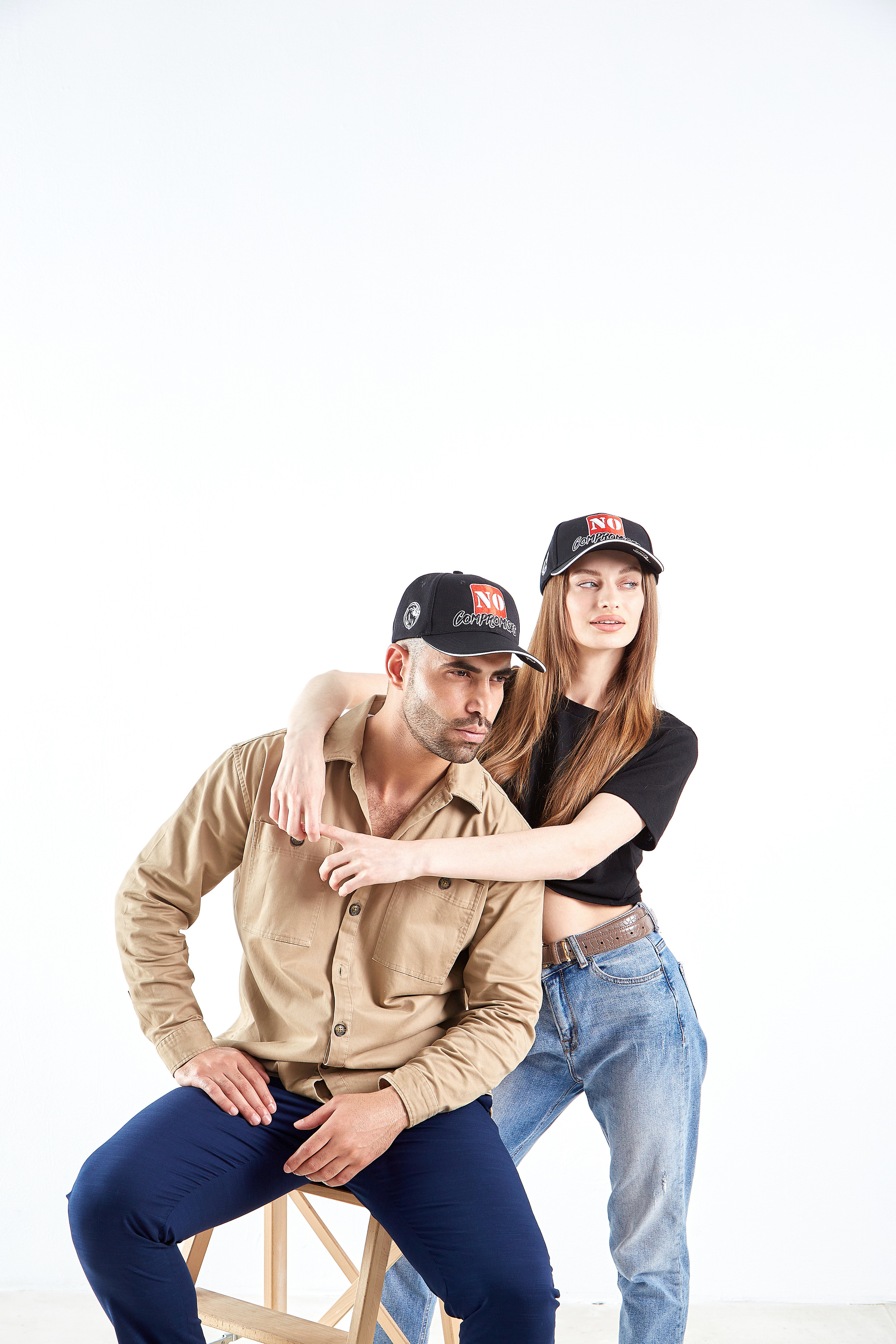 Фото кепок для маркетплейсов. Фотограф Руслан Потапов в Краснодаре