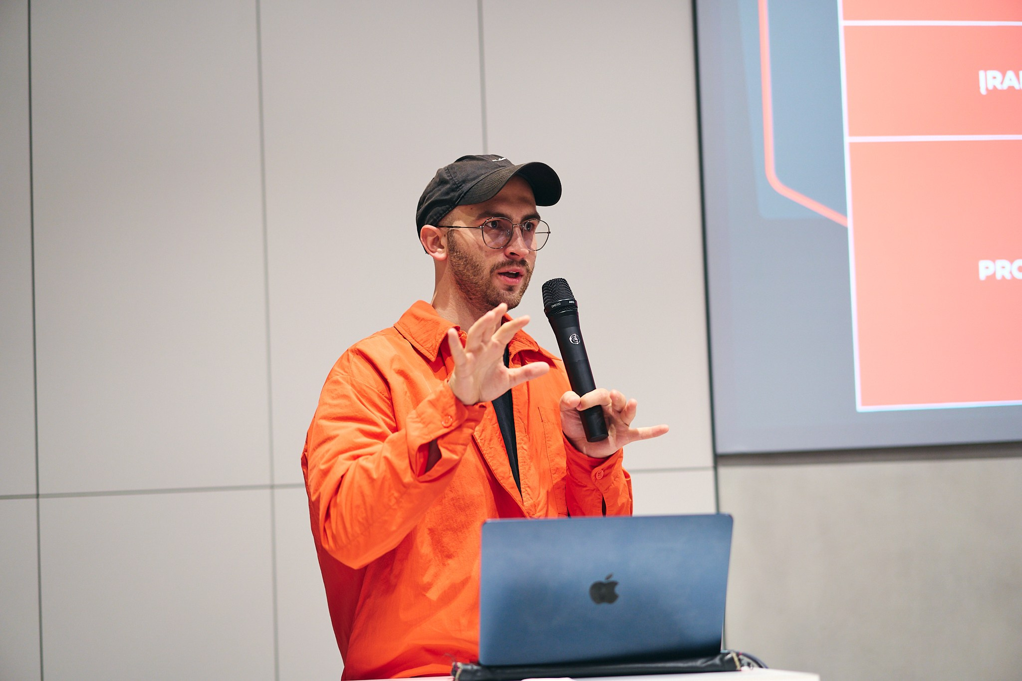 AI workshop for HR Hint. Photographer in Vilnius