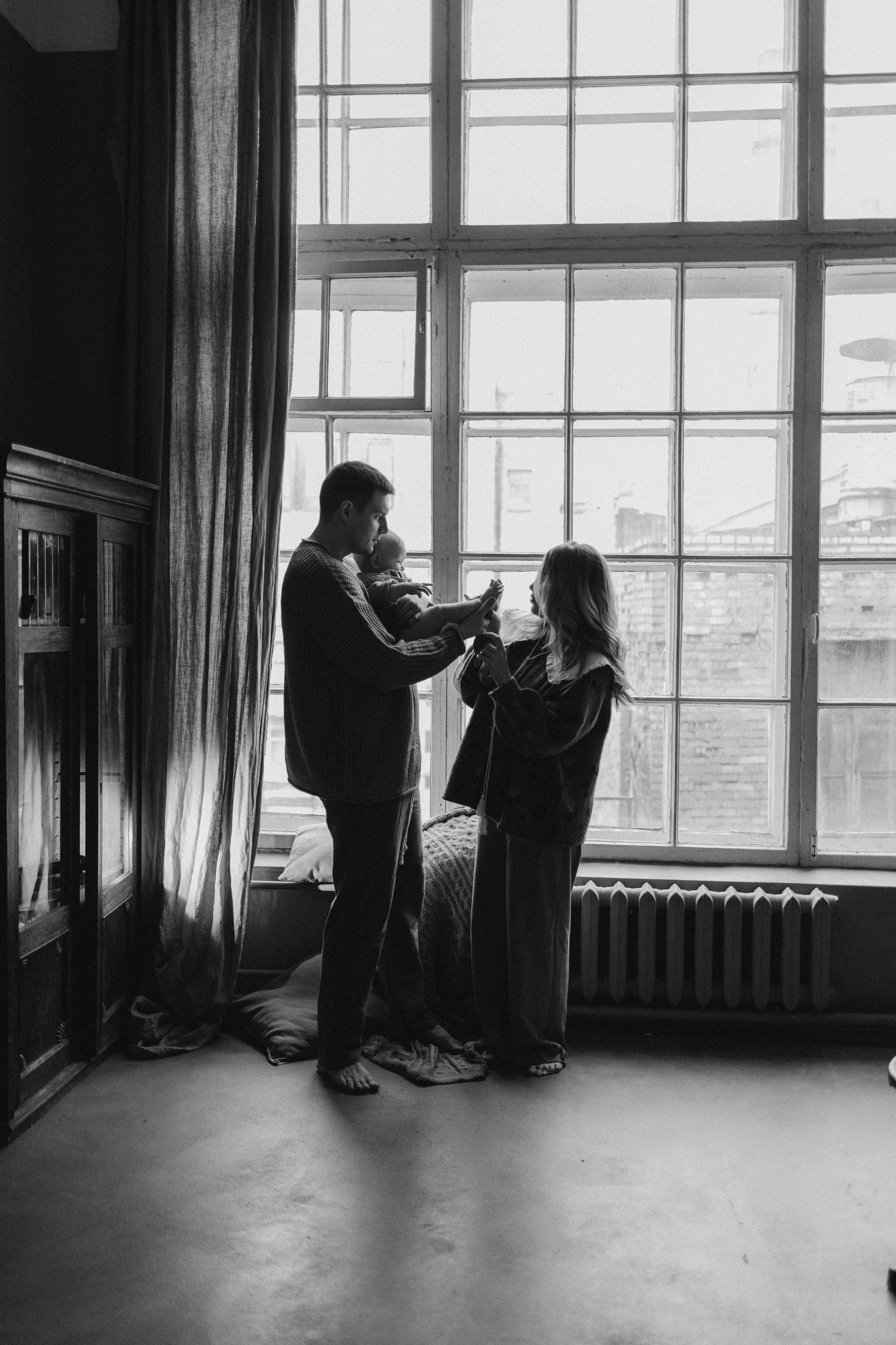 Оля, Никита и малыш Мирослав. Семейный, домашний, ньюборн фотограф Москва Цветкова Елизавета