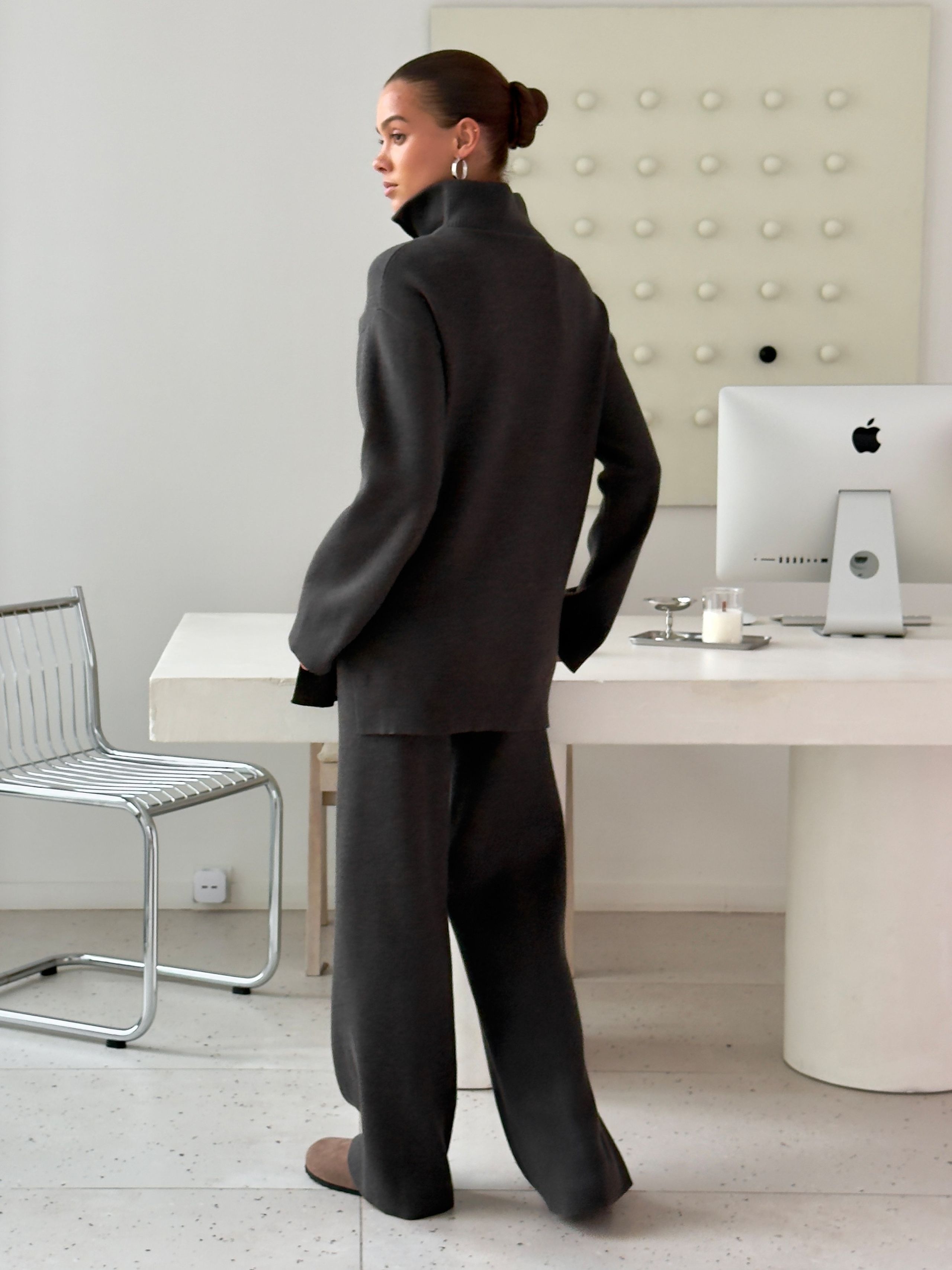 Mob.content. 595 Production