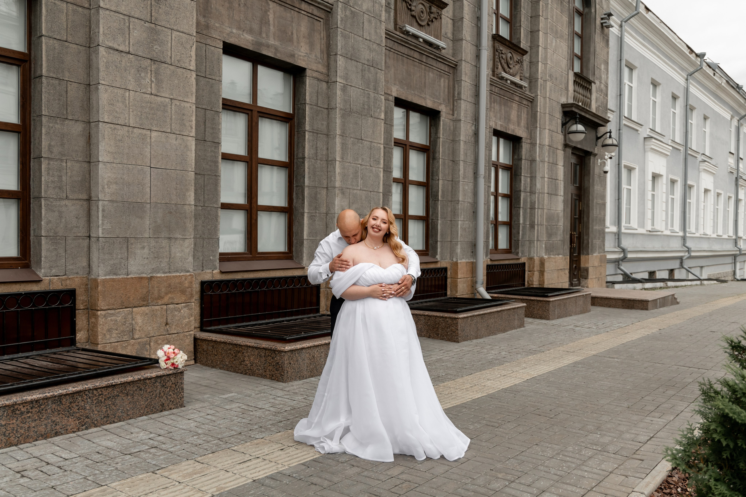Анонс свадебной прогулки Дарьи и Олега. Профессиональный фотограф в Омске Писанкина Анастасия