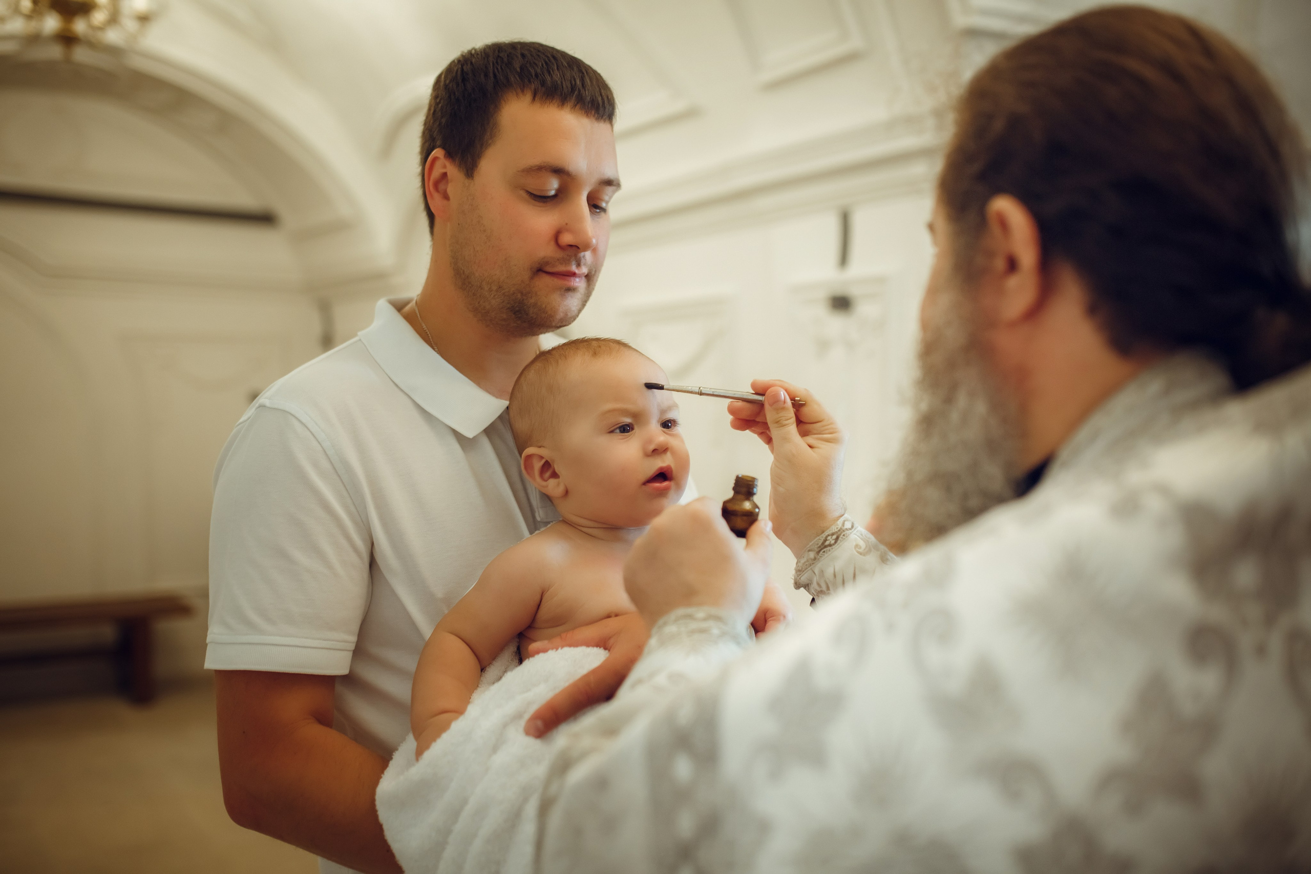 Крещение Эрнеста. Фотограф на Крещение, семейный фотограф в Москве