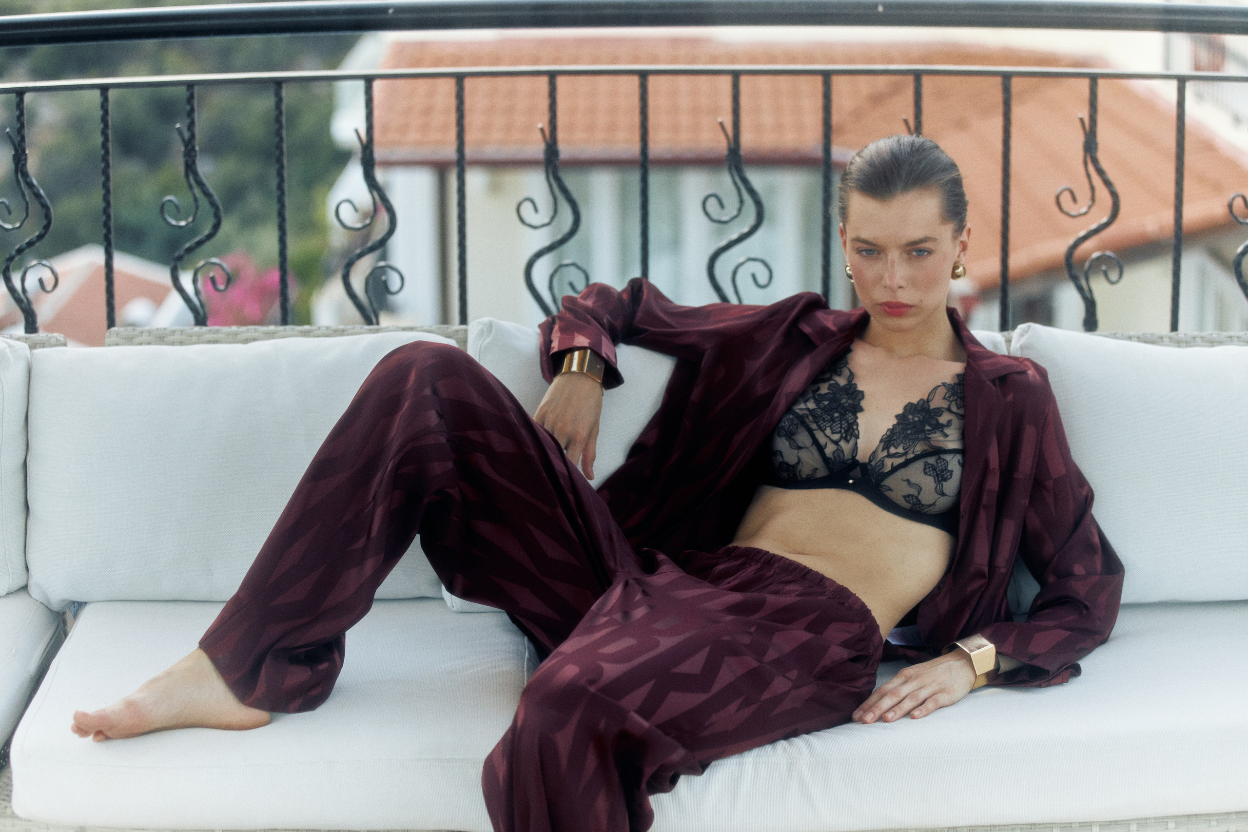 DKNY. Главная