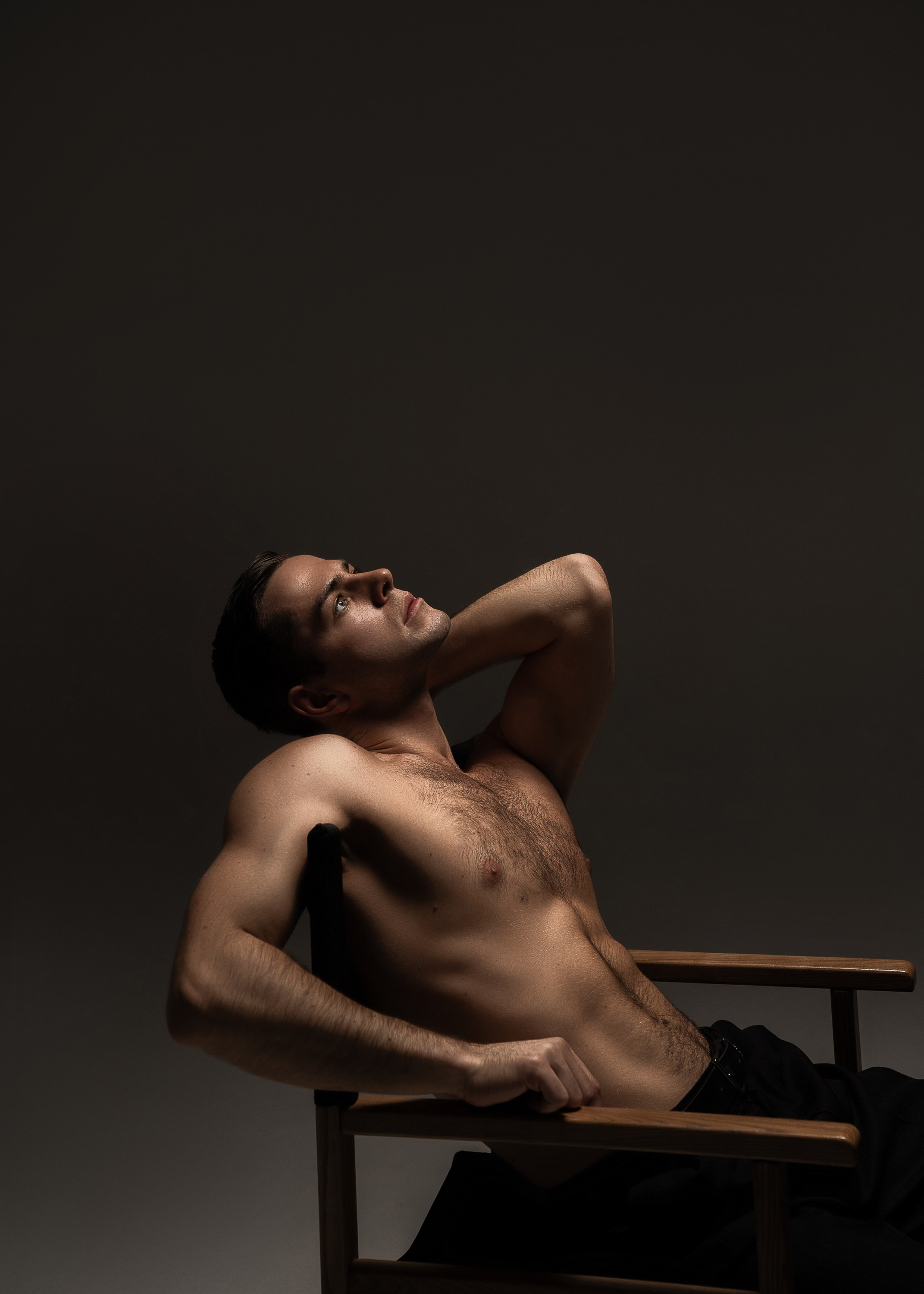 ДМИТРИЙ. Женский портрет