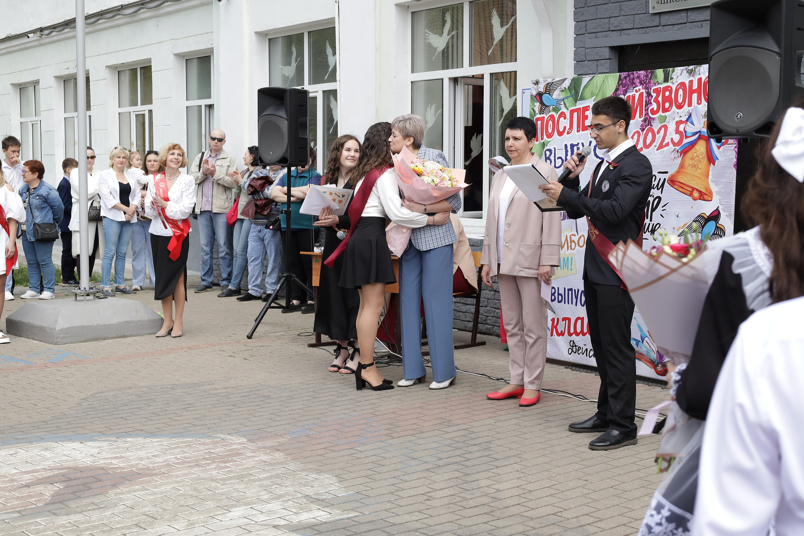Последний звонок. Фотограф Надршина Лилия