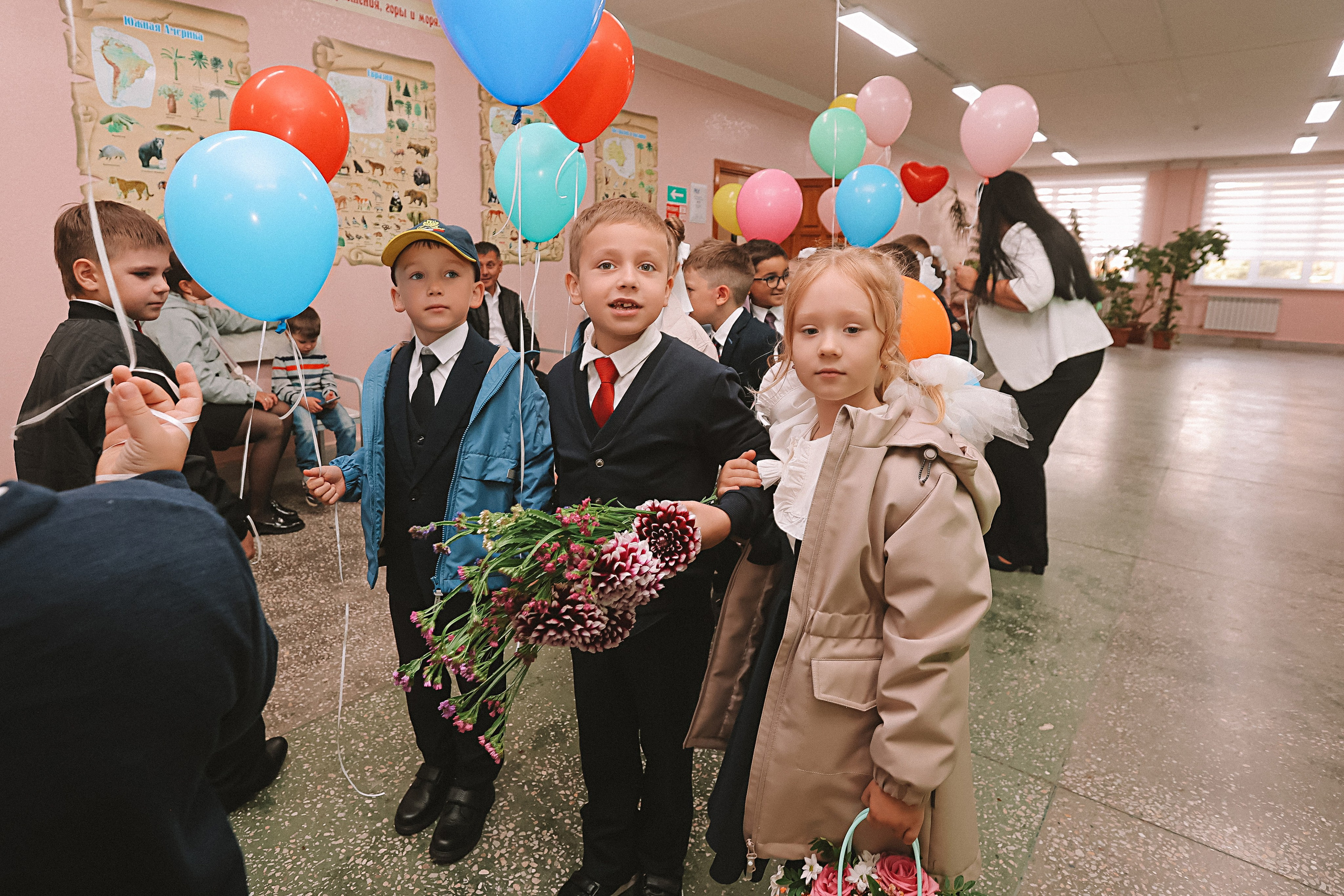 1 сентября линейка+кл час+портреты. Семейный фотограф Тюмень, фотограф на роды Салмина Мария