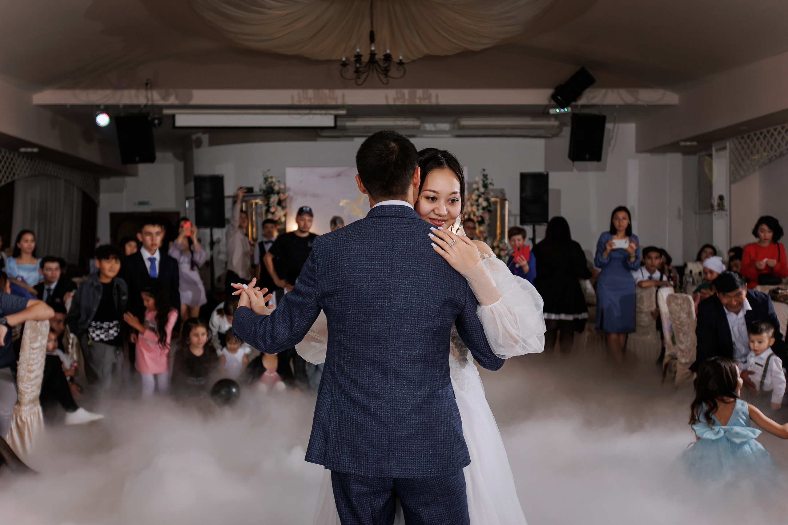 Karina & Bagdat. Anne Miller | Photographer