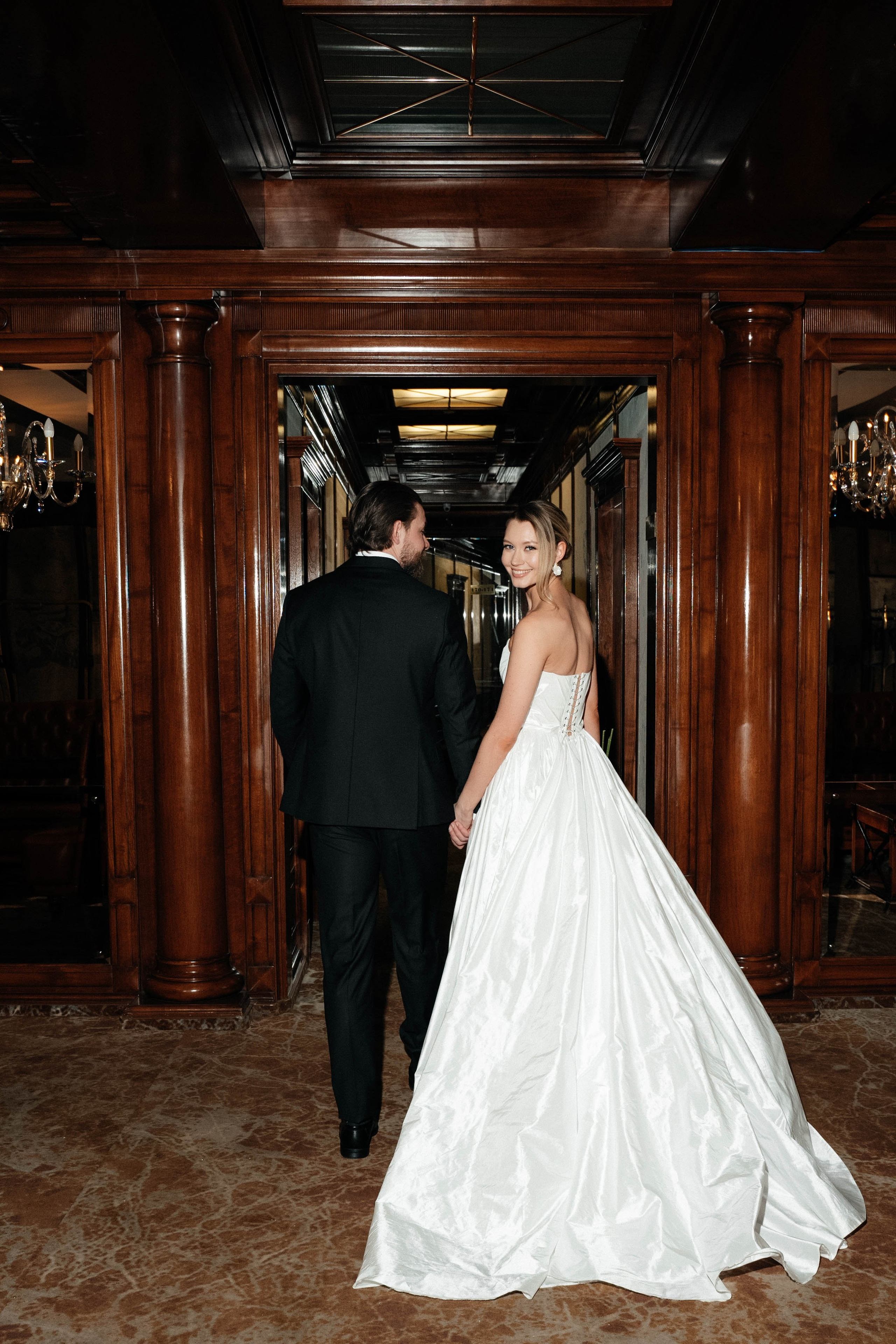 Алексей и Анастасия, творческая съемка в отеле Амбассадор. Свадебный фотограф Москва Александра Аверкова