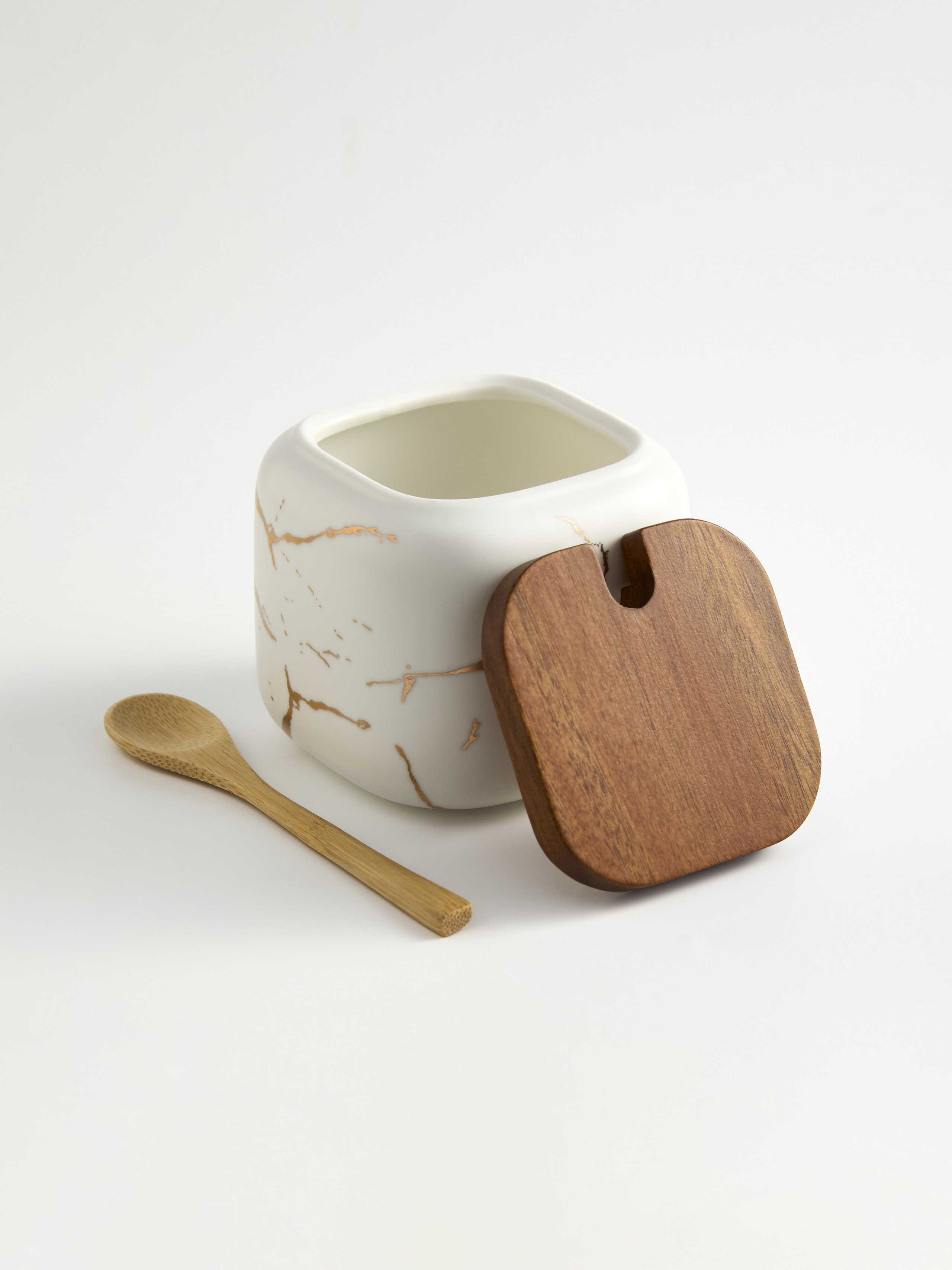 Кухня. Предметная фотосъемка в Алматы. Предметный фотограф для маркетплейстов Артур Ахмадиев