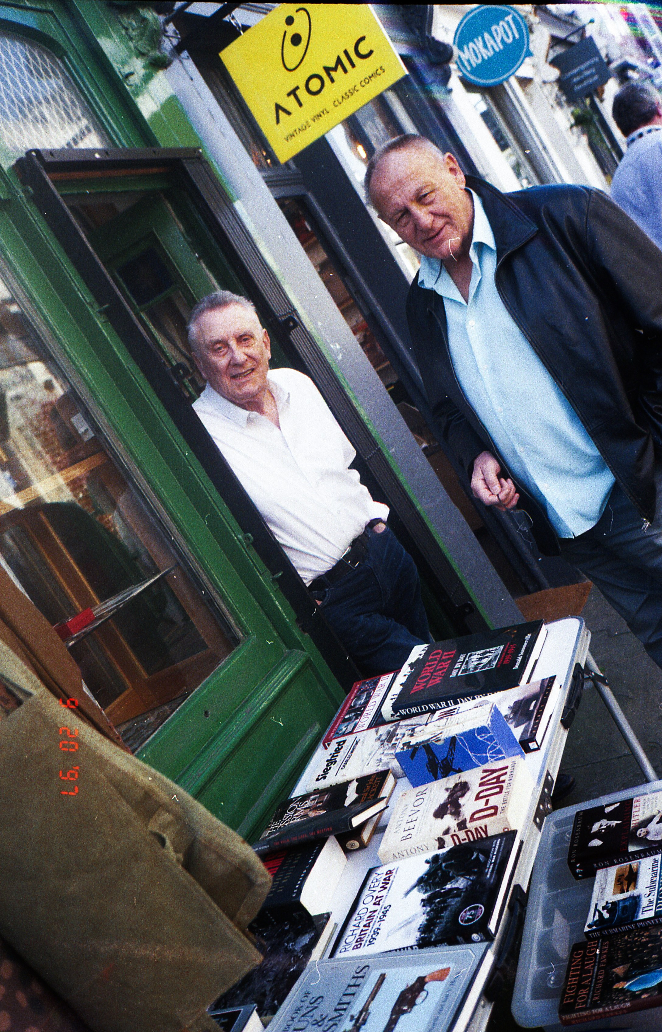 Analog London. Iraogo