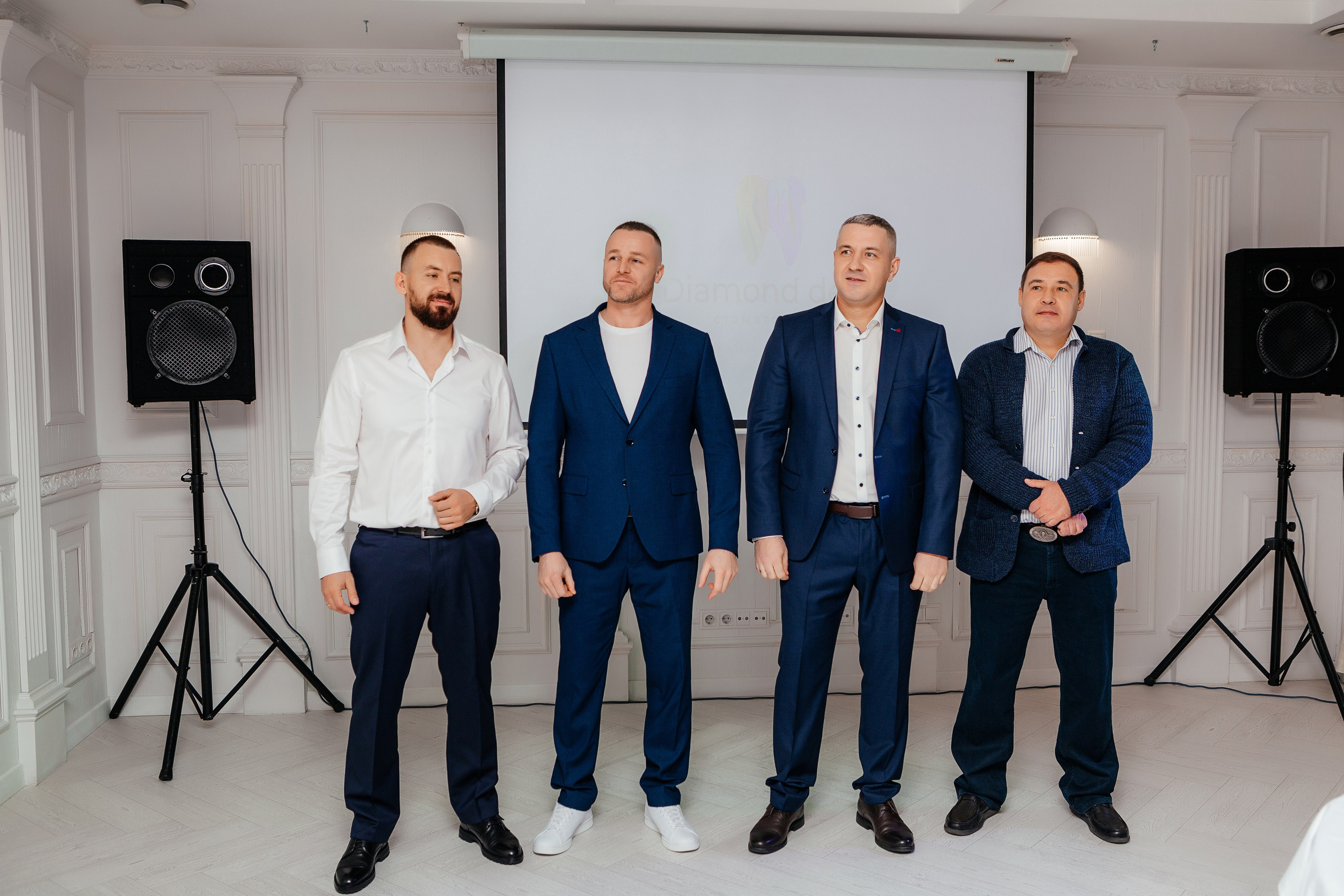 Юбилей стоматологии. Контент фотограф, съемка для маркетплейсов, фуд съемка и репортажи в Новосибирске Ралия Галеева