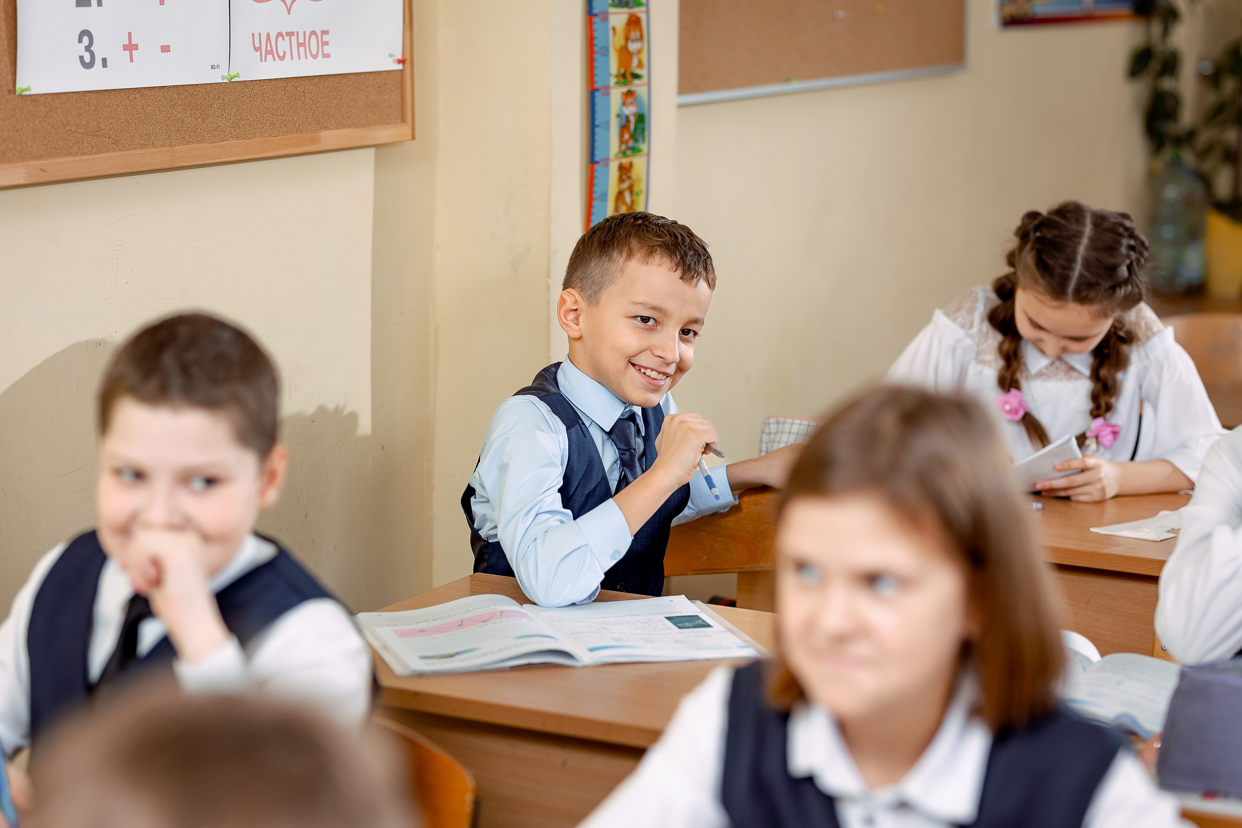 Репортаж на уроках. Семейный и детский фотограф Комина Елена, Власиха, Одинцово
