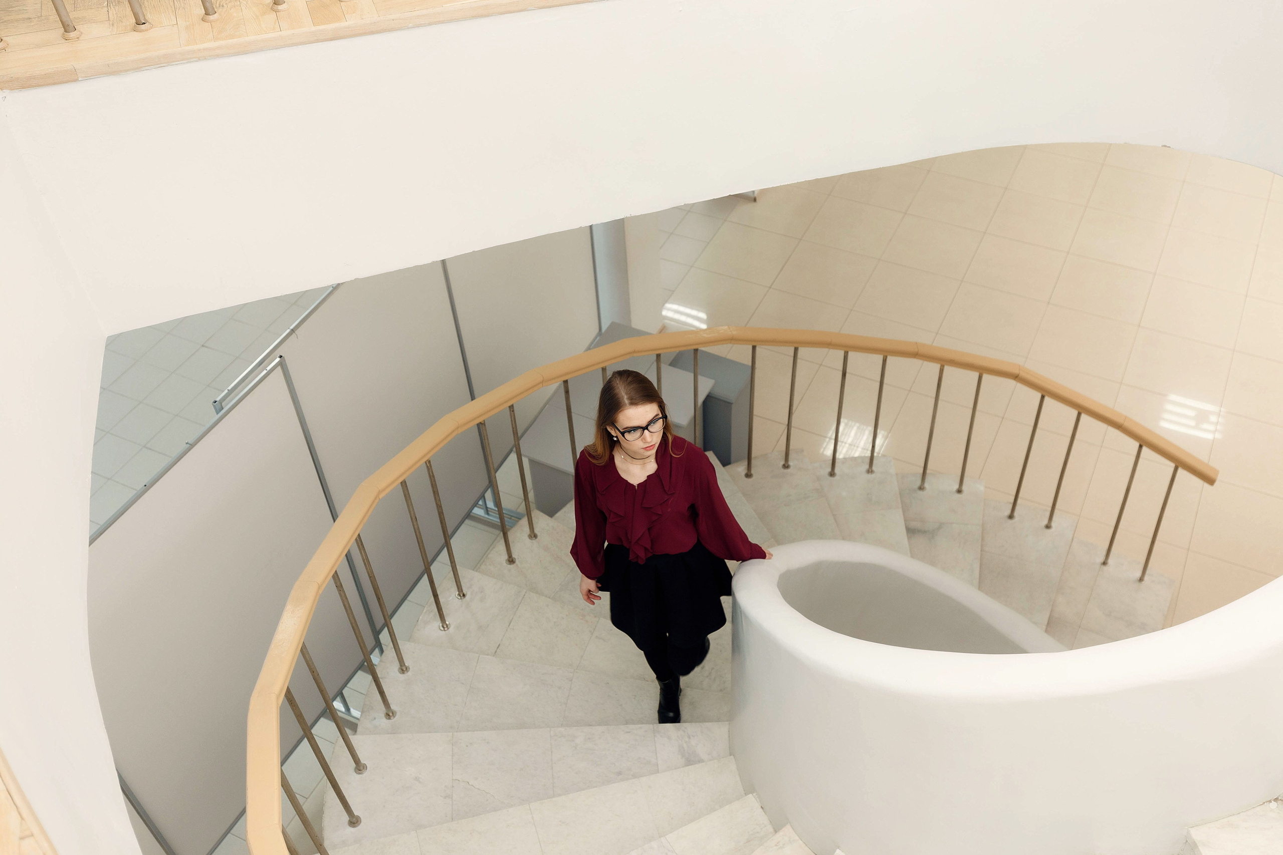 Фотосессия с Машей в Чувашском художественном музее. Портретный и репортажный фотограф в Чебоксарах Андриян Чаркин