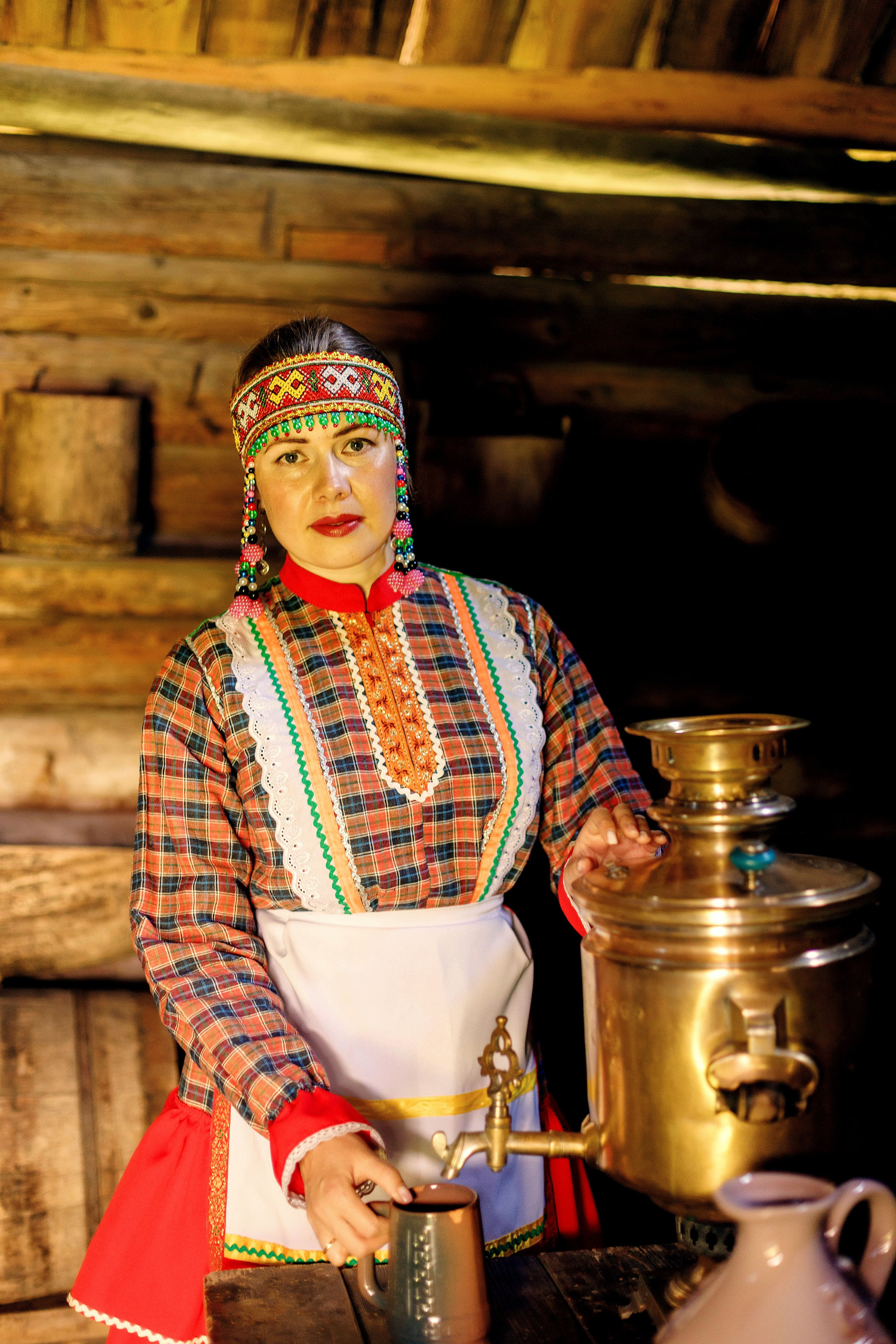 Фотосессия с Екатериной Анисимовой в Ибресинском этнографическом музее. Портретный и репортажный фотограф в Чебоксарах Андриян Чаркин