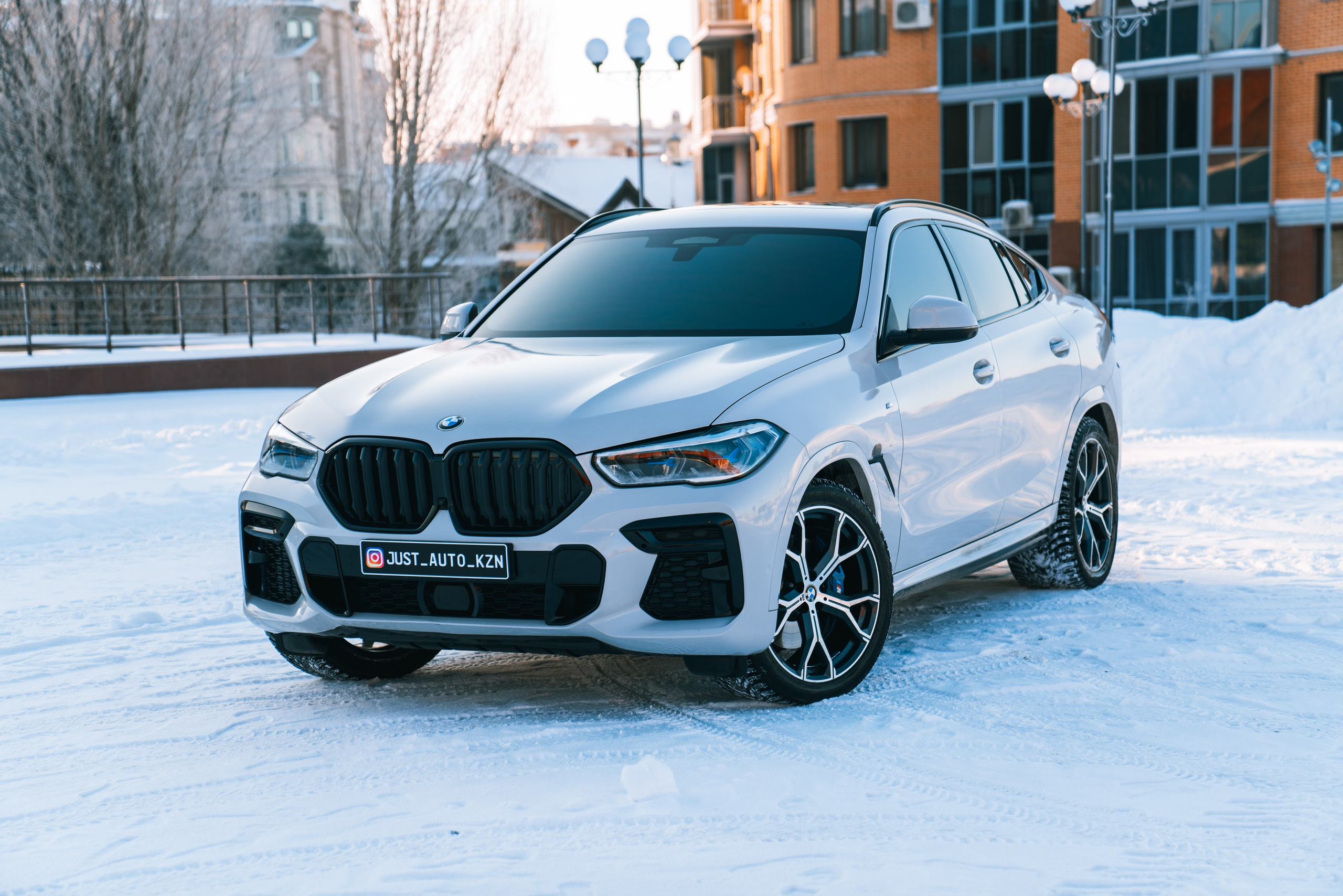 BMW X6 30d X-Drive. Идеальные портреты для соцсетей — Фотограф Ленар