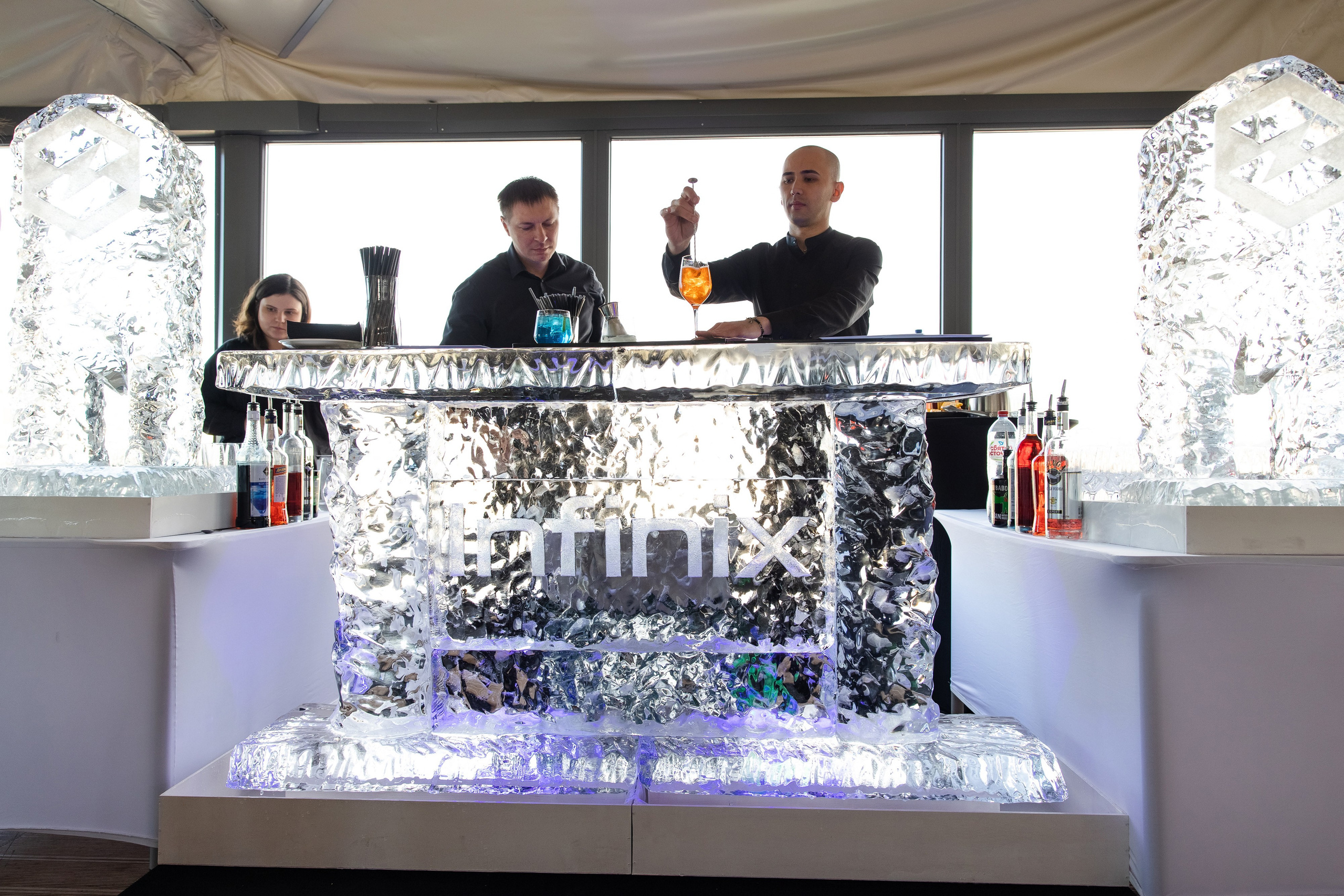 Презентация Infinix. Свадебный репортажный фотограф в Москве