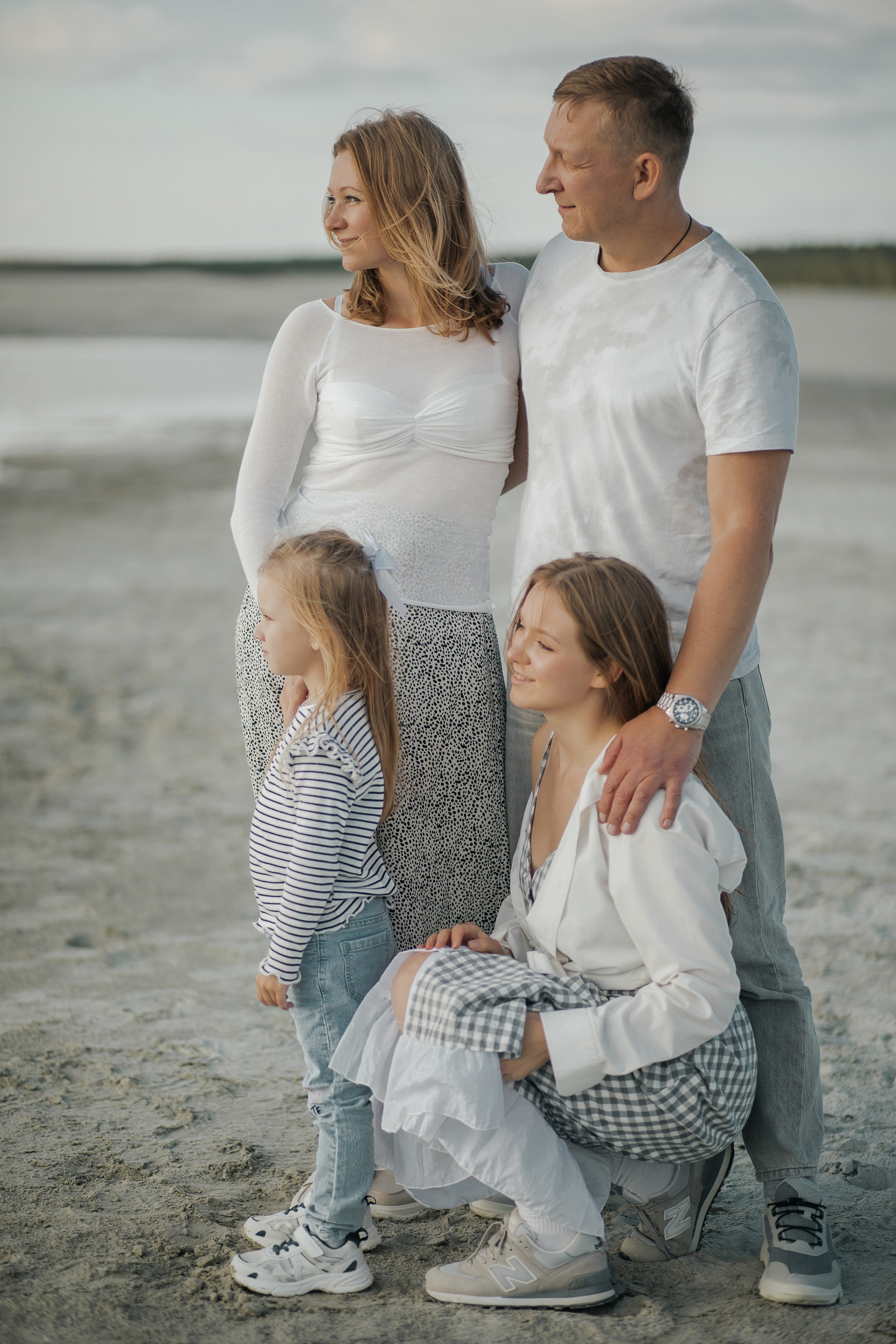 Семейная фотосессия в песках. Свадебный и семейный фотограф Ибрагимова Мария из Екатеринбурга