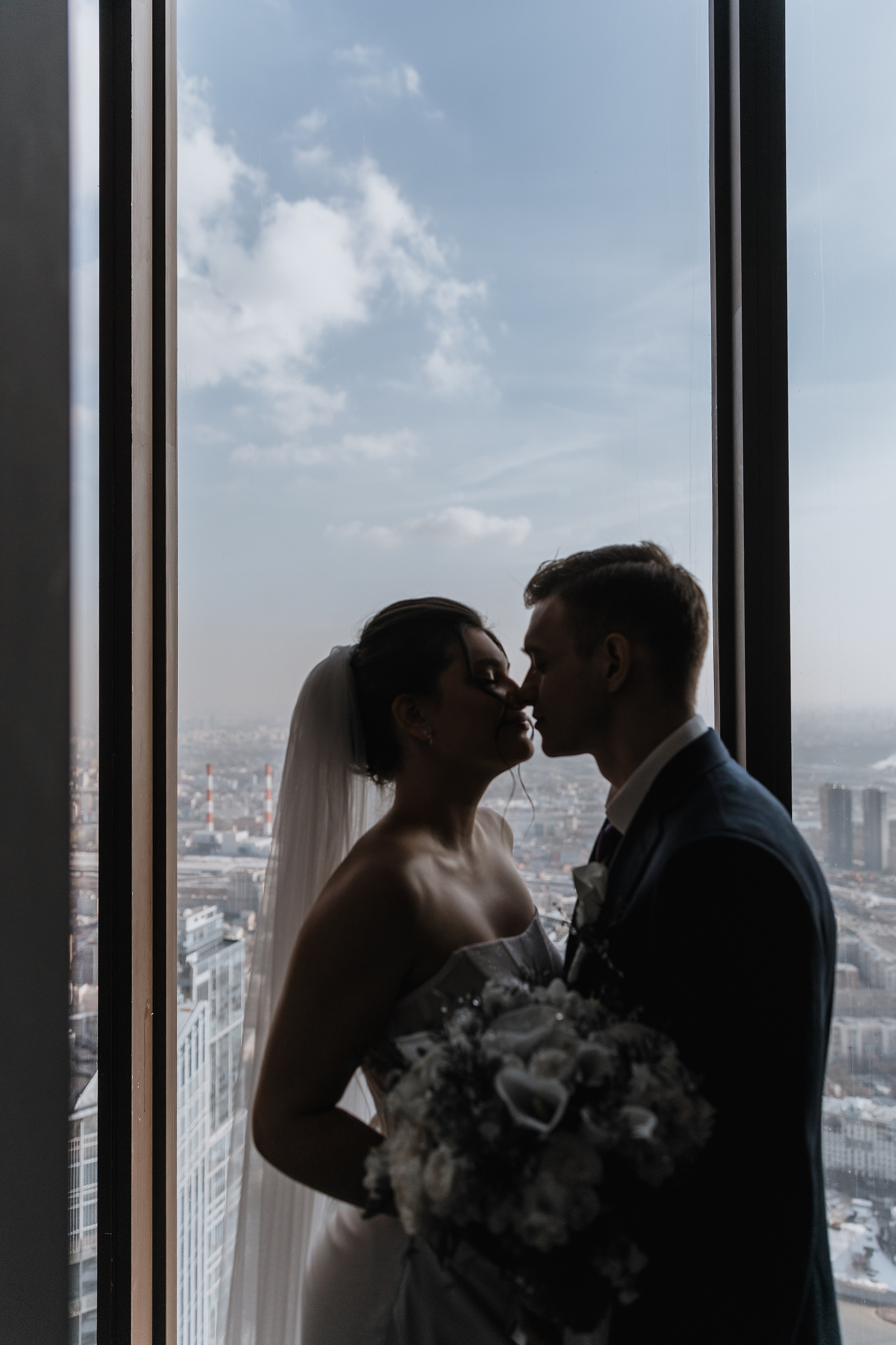 Паша&Настя (роспись Москва-сити Birds). Фотограф в Москве Юлия Хамзина