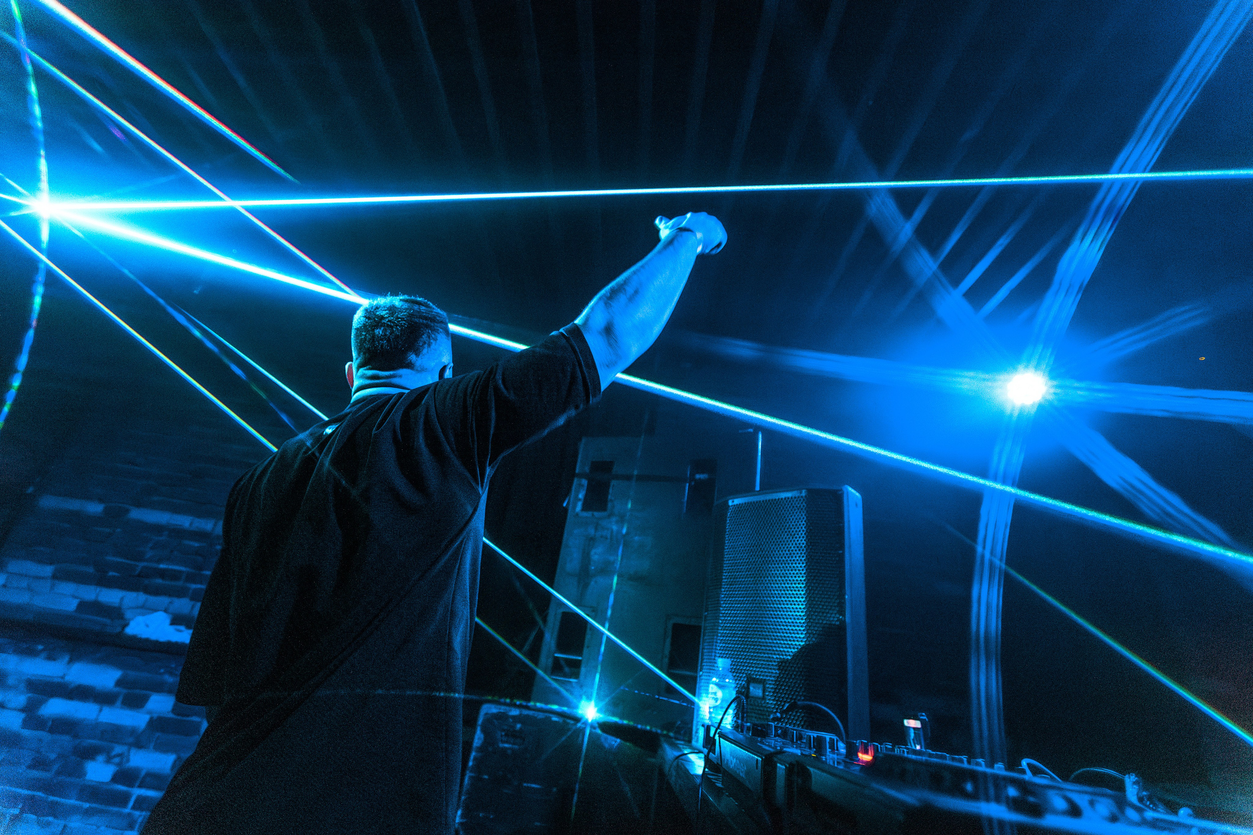 Denis Kenzo. Репортажный фотограф Екатеринбург | Яркий, качественный репортаж | Концерты, клубы, репортаж, праздники, корпоративы